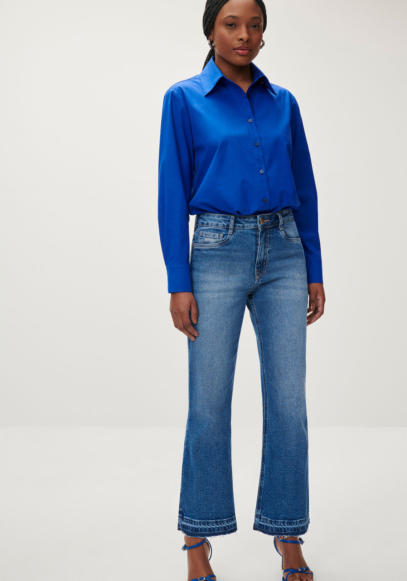 Cal&ccedil;a Jeans Flare Cropped com Cintura Alta, , large.