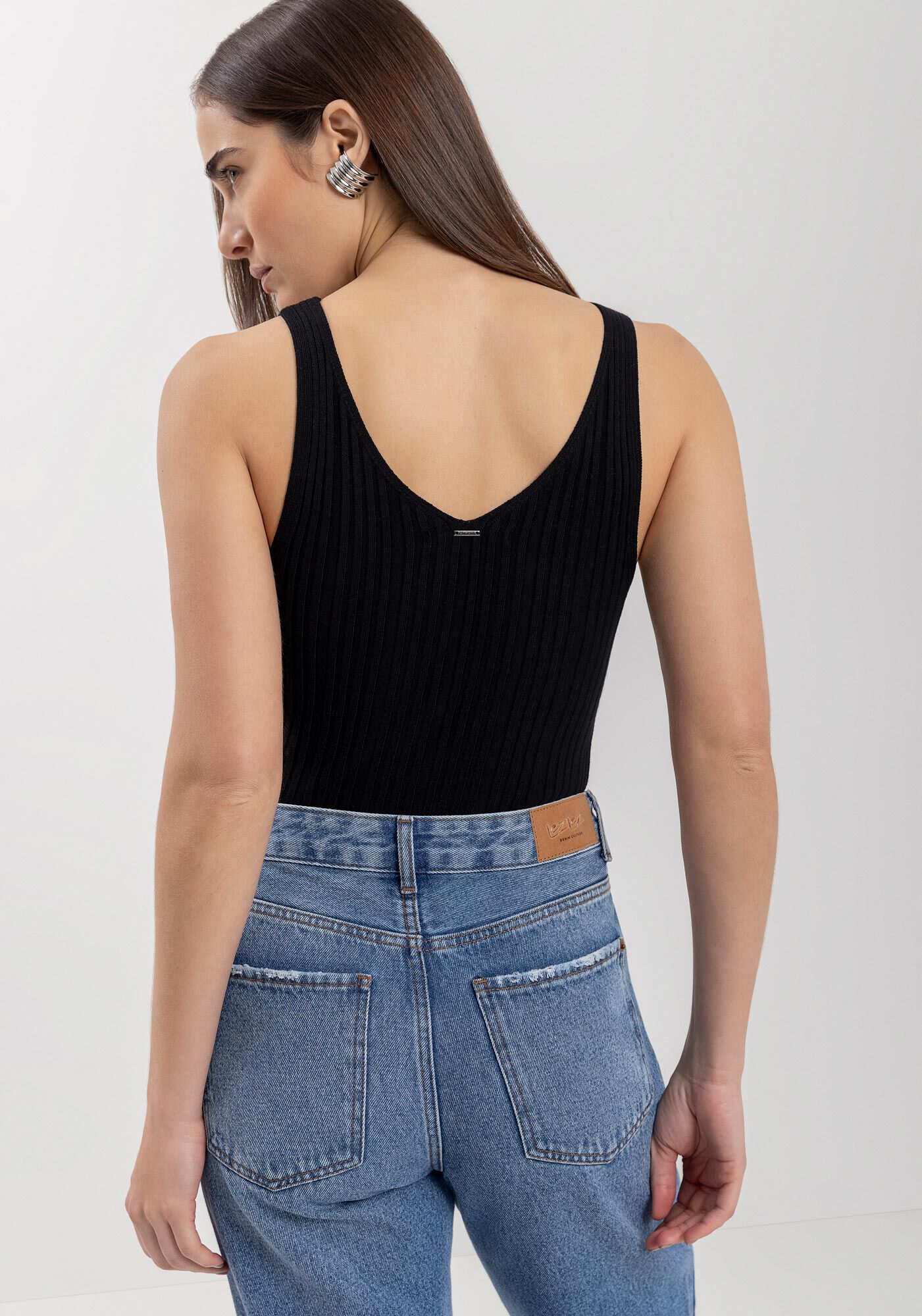 Blusa Cropped De Al&ccedil;as Com Decote Em V Em Malha De Tric&ocirc;, , large.