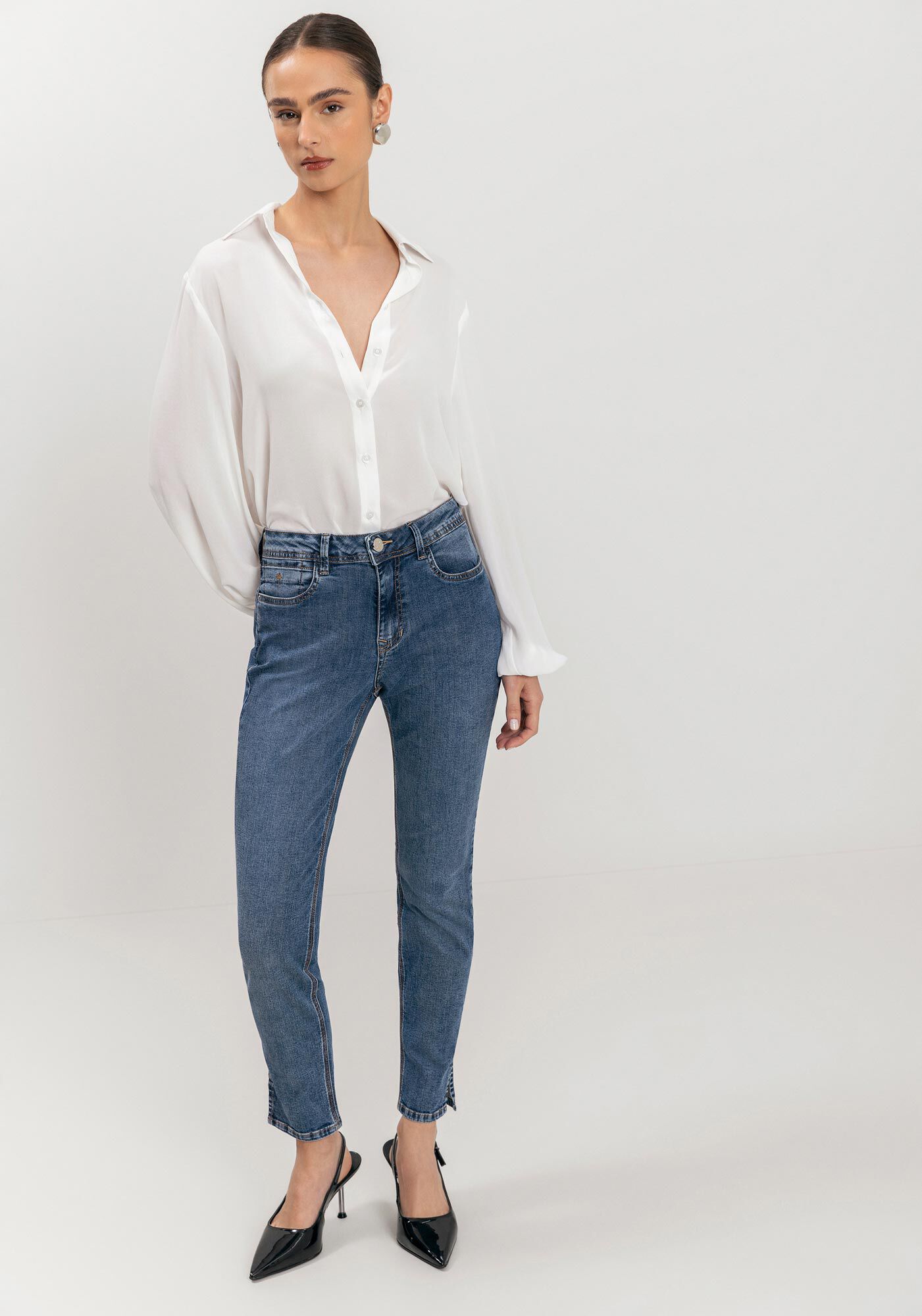 Cal&ccedil;a Skinny Cropped Com Elastano E Cintura M&eacute;dia, , large.