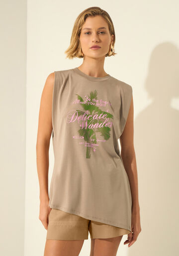 Blusa Assimétrica Com Estampa Localizada Em Malha Liocel, BEGE ALIEN. Blusa Assimétrica Com Estampa Localizada Em Malha Liocel, BEGE ALIEN, large.