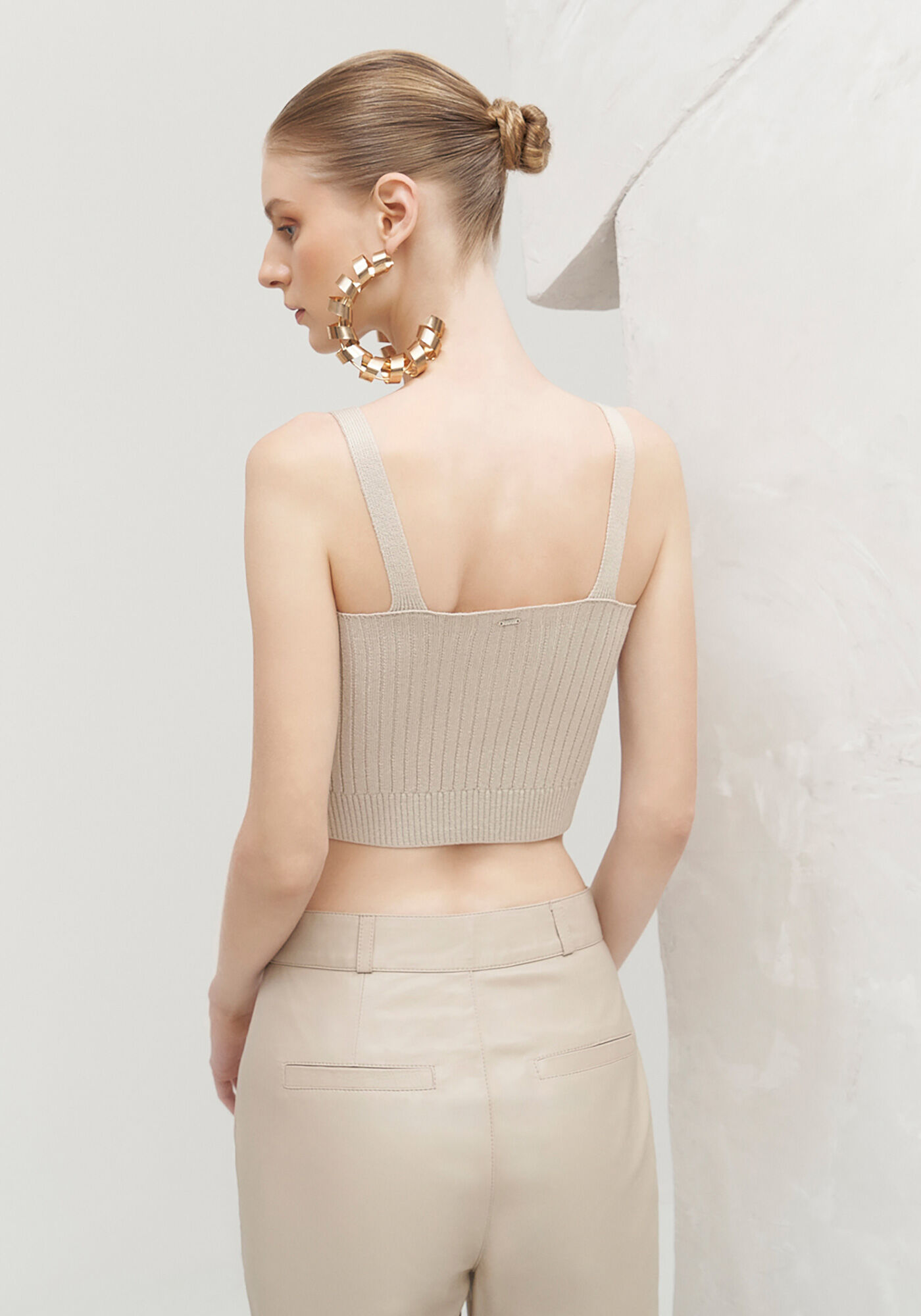 Blusa Cropped em Tric&ocirc; com Decote V, , large.