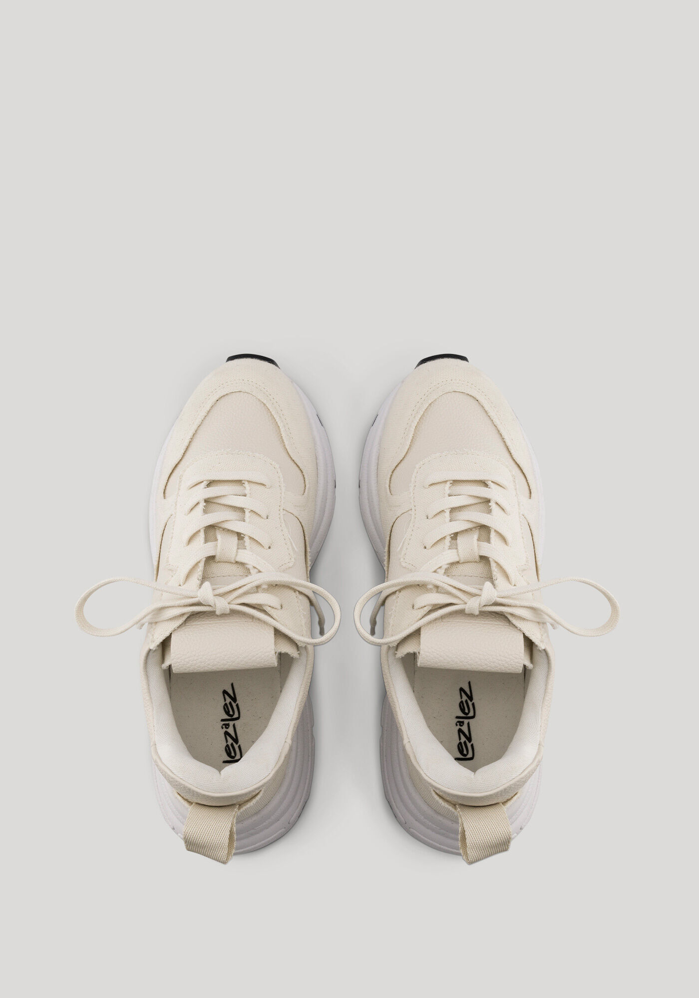 T&ecirc;nis Feminino Com Recortes E Solado Anat&ocirc;mico, , large.