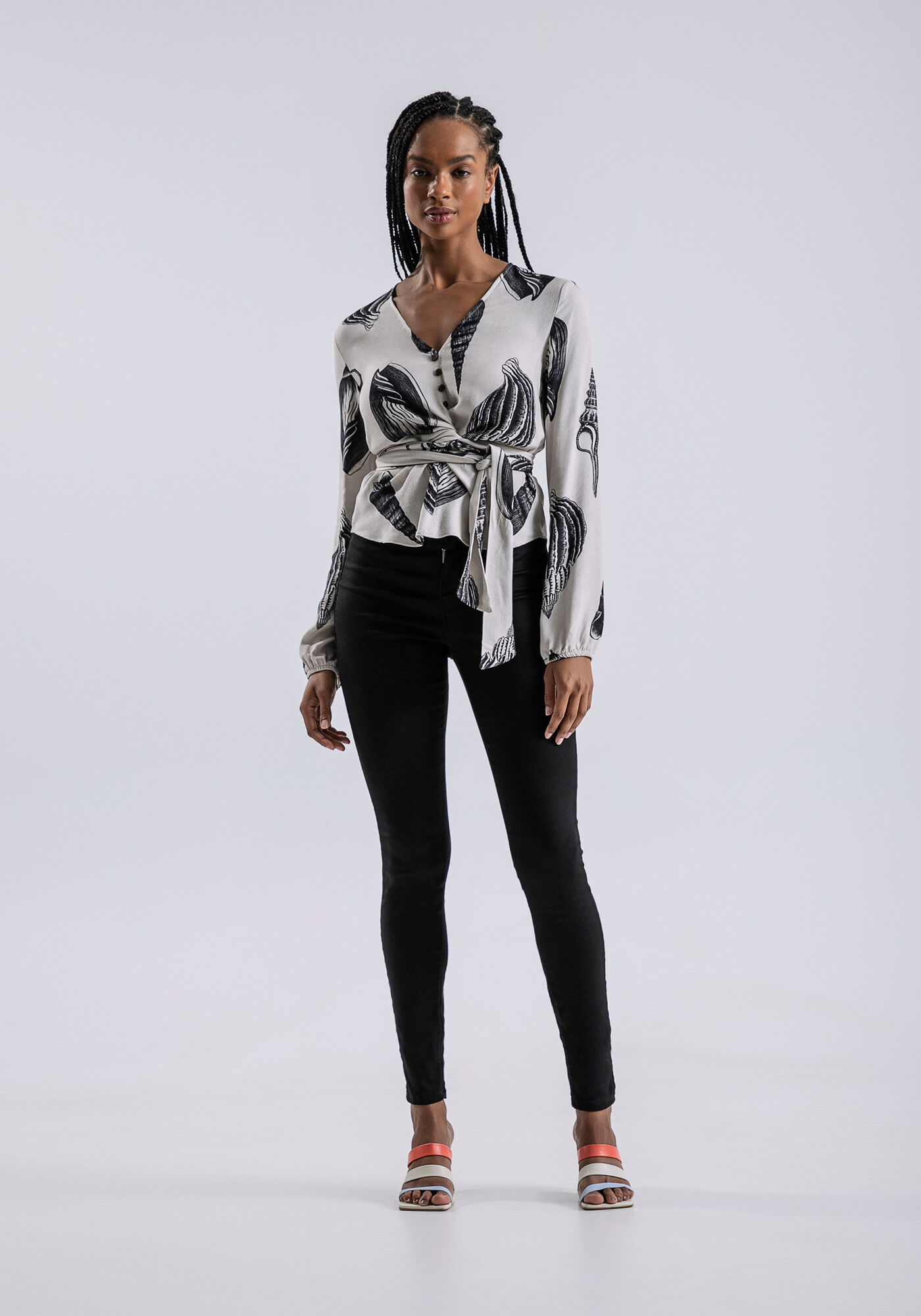 Blusa Manga Longa em Crepe com Amarra&ccedil;&atilde;o, , large.