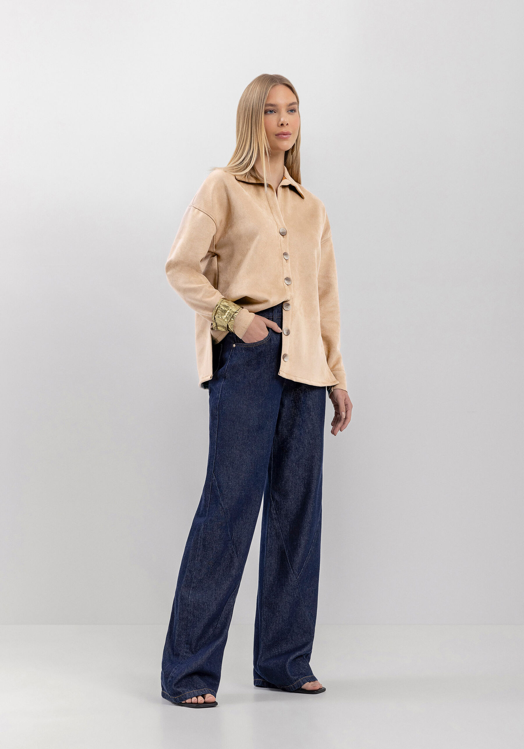 Casaco Boyfriend Em Malha Suede Com Botões Frontais, . Casaco Boyfriend Em Malha Suede Com Botões Frontais, , large.