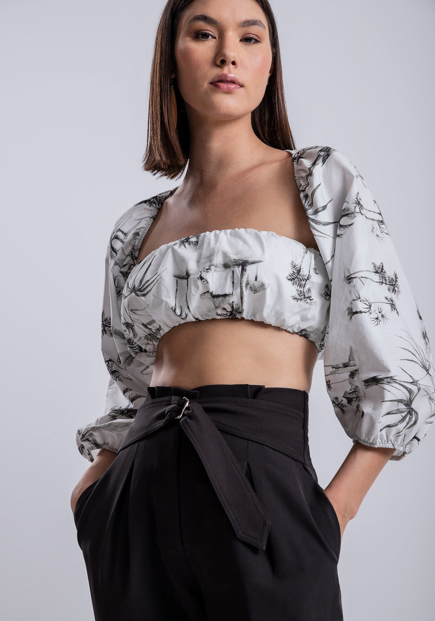 Cal&ccedil;a Carrot em Tecido Petra com Cinto, , large.