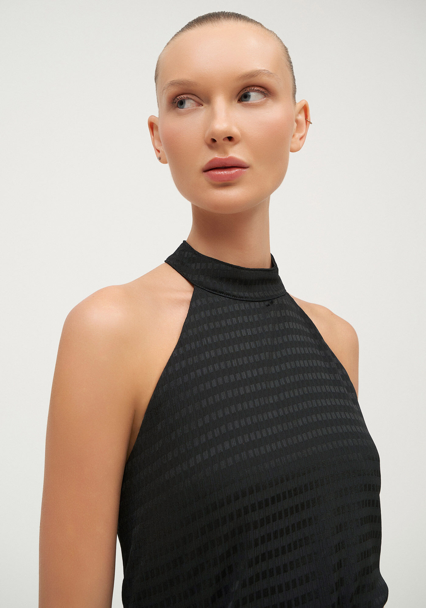 Blusa Halter Neck em Tecido Texturizado com Gola, , large.