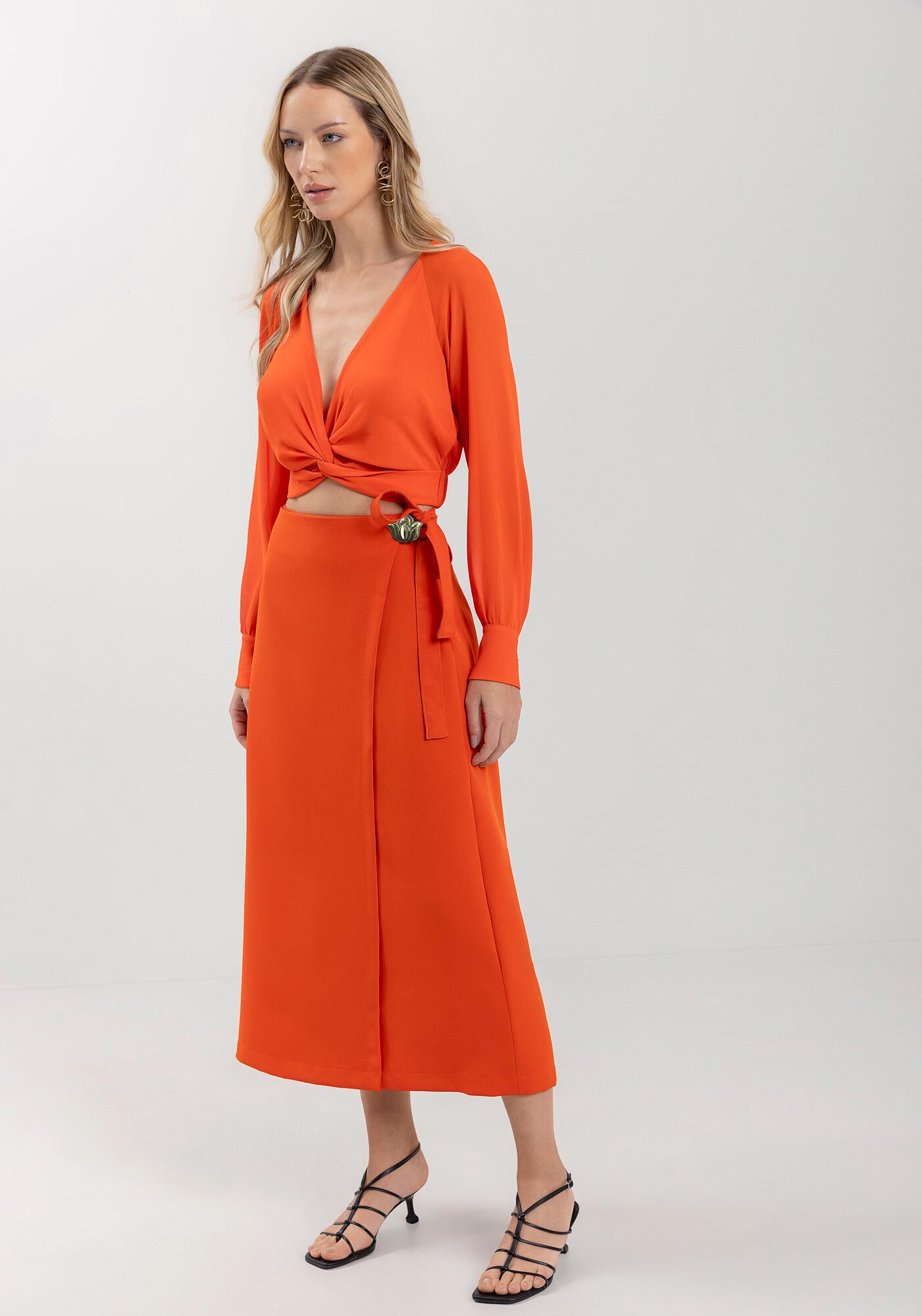 Saia Midi Ch&aacute; Com Amarra&ccedil;&atilde;o E Aplique Metalizado, , large.