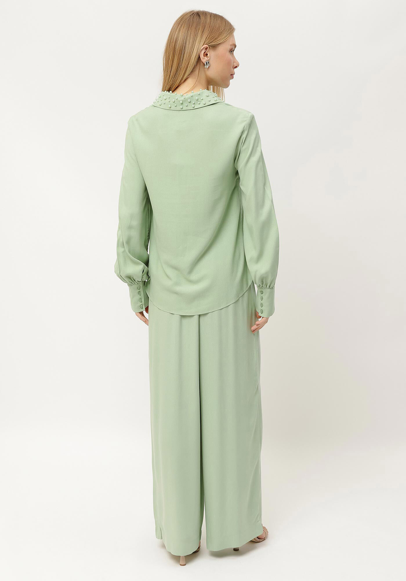 Camisa Manga Longa Bufante com P&eacute;rolas Gola, , large.