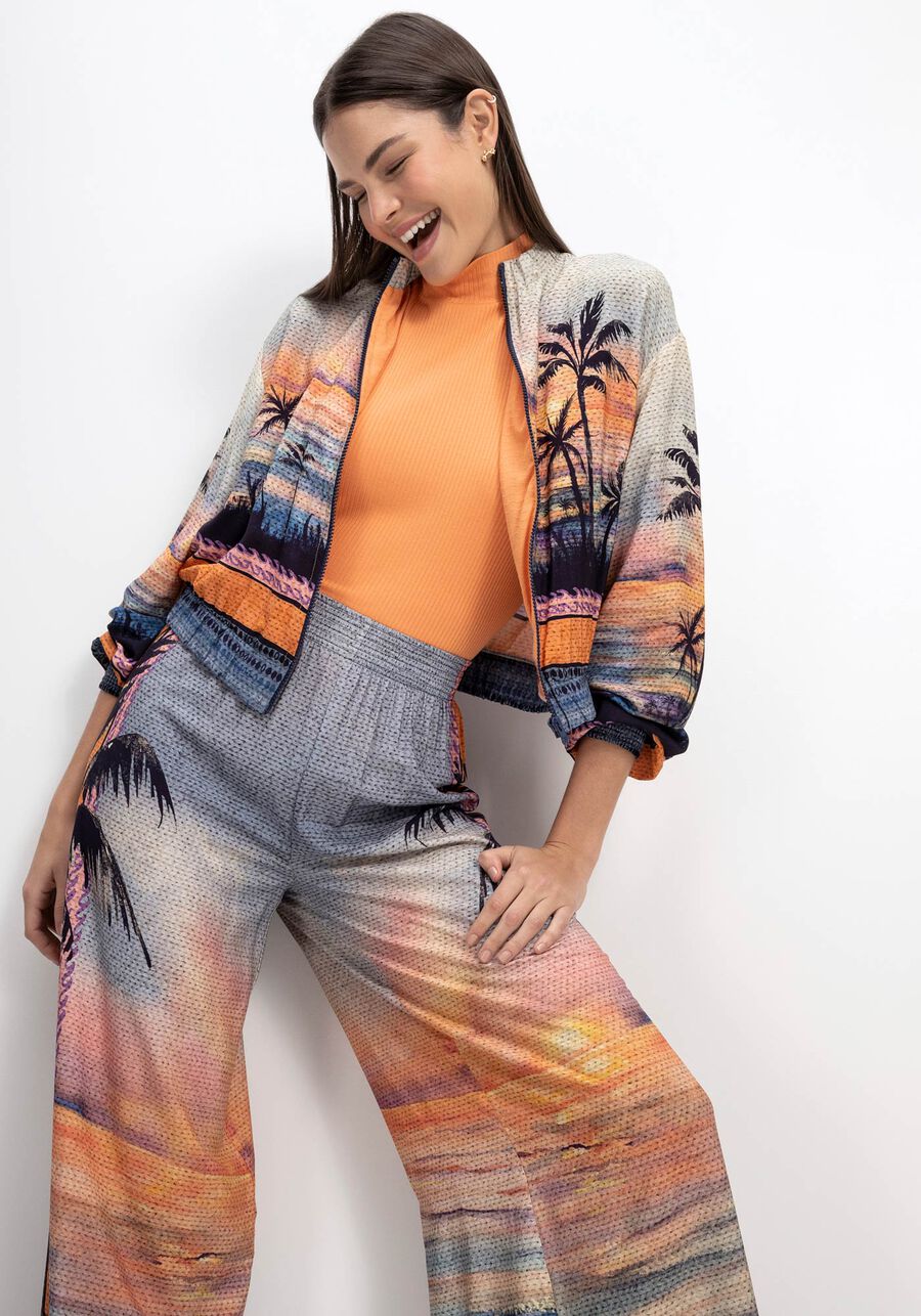 Calça Reta Ampla Estampada com Elástico Cós, SOL DA MEIA NOITE. Calça Reta Ampla Estampada com Elástico Cós, SOL DA MEIA NOITE, large.