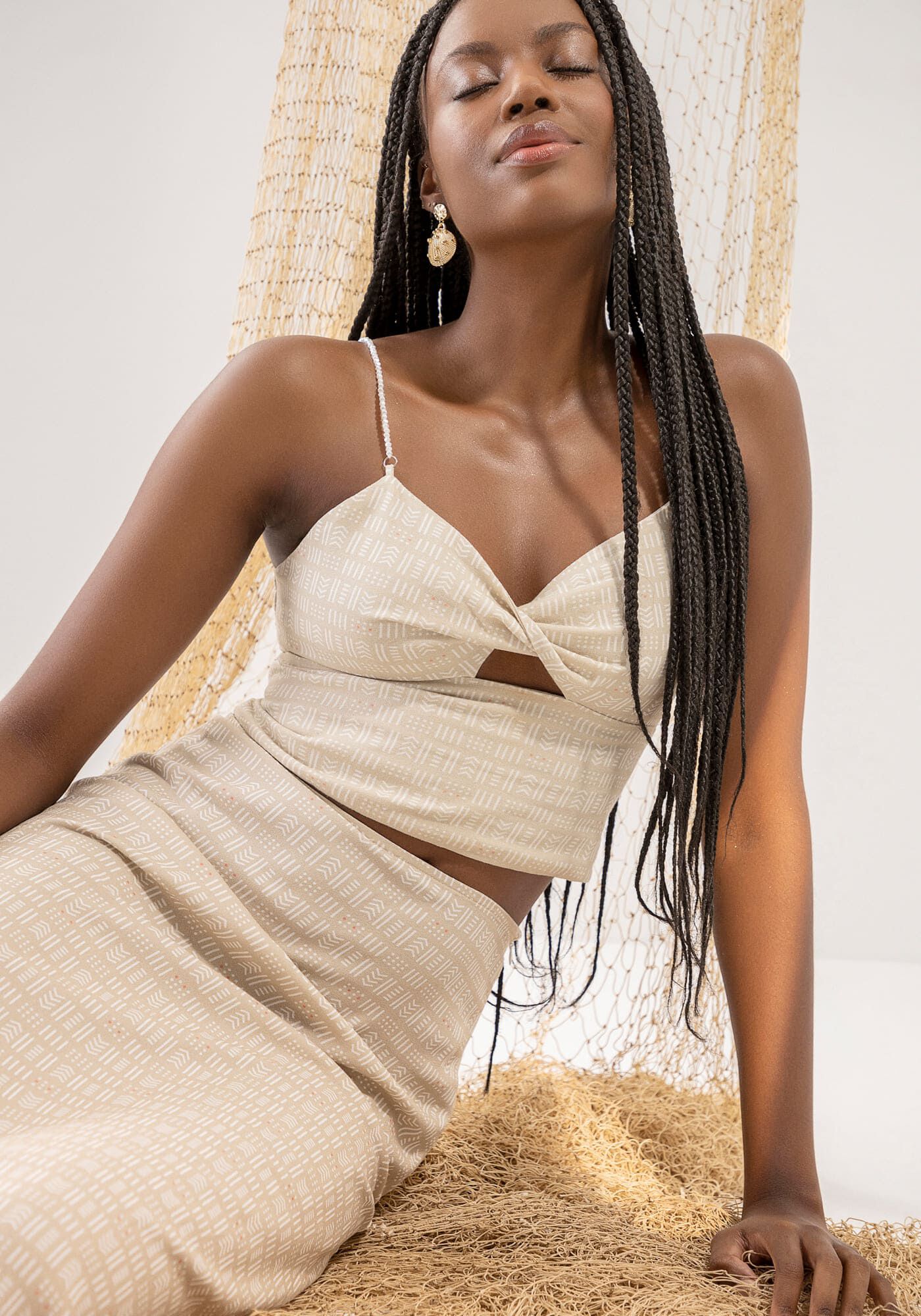 Blusa em Linho com Tor&ccedil;&atilde;o Busto, , large.