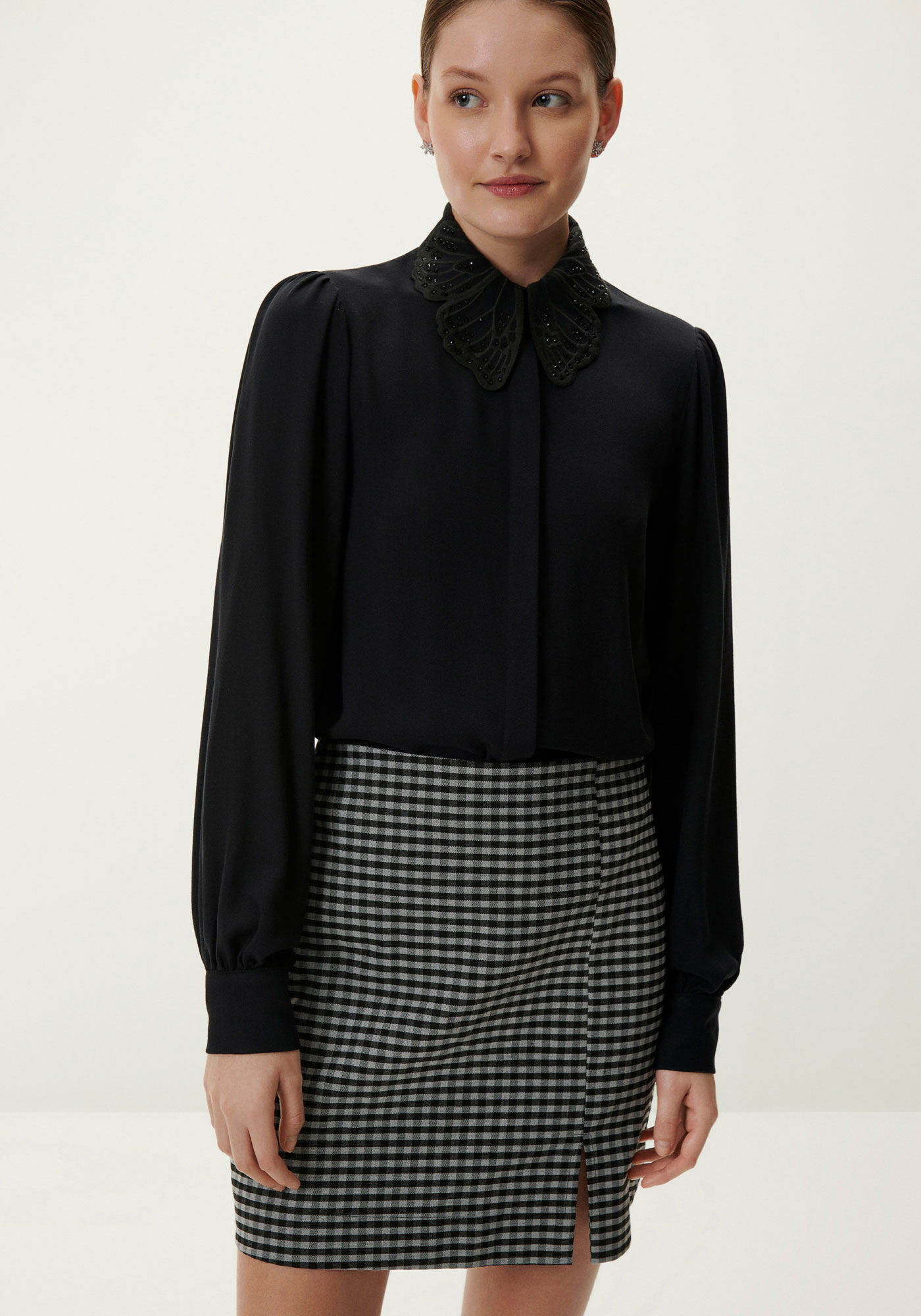 Camisa Manga Longa em Crepe com Gola Borboleta, , large.