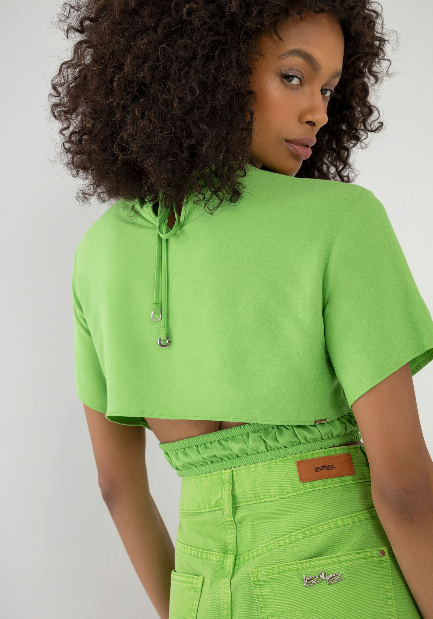 Blusa Cropped em Crepe com Recorte Barra, VERDE ORVALHO, large.
