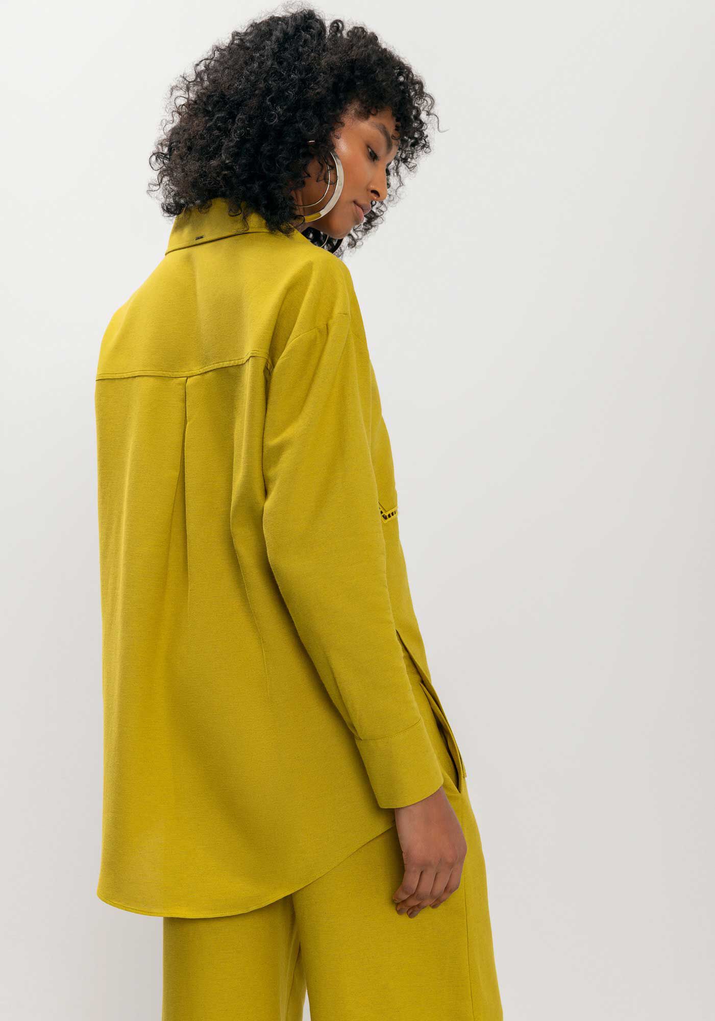 Camisa Overshirt De Mangas Longas Com Bolsos Bordados Vazado, , large.