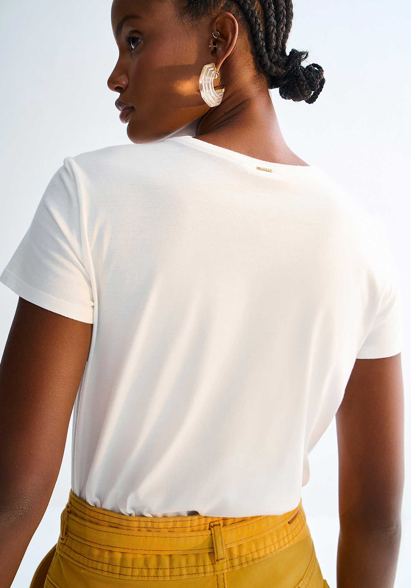 T-shirt em Malha Prime e Detalhe Bordado, , large.