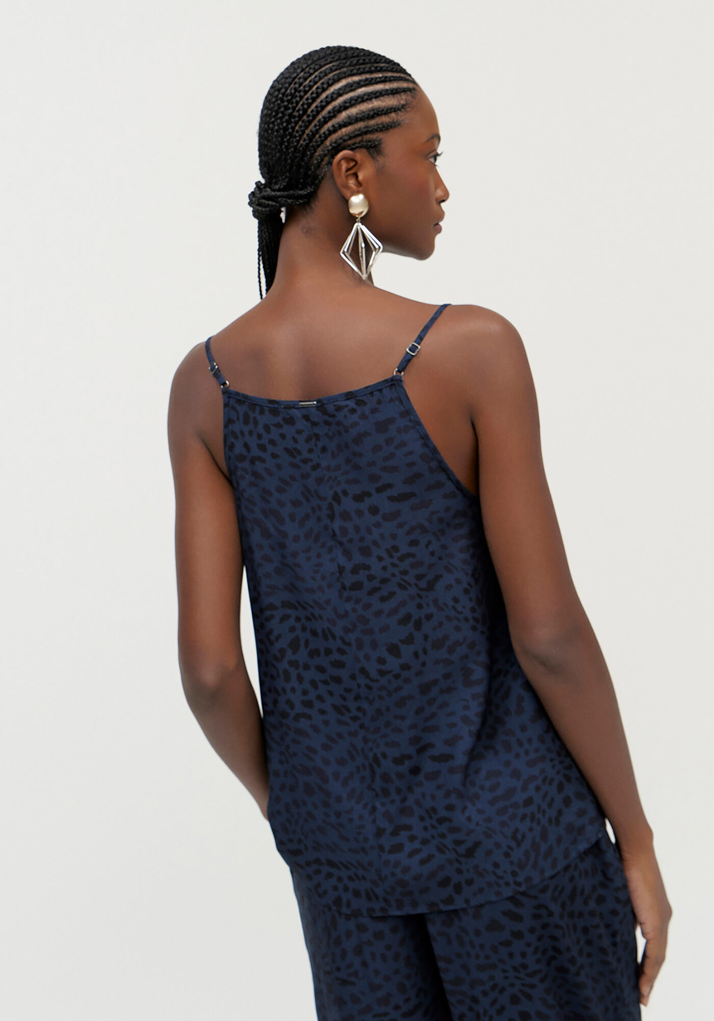 Blusa em Viscose Estampada com Decote V, , large.