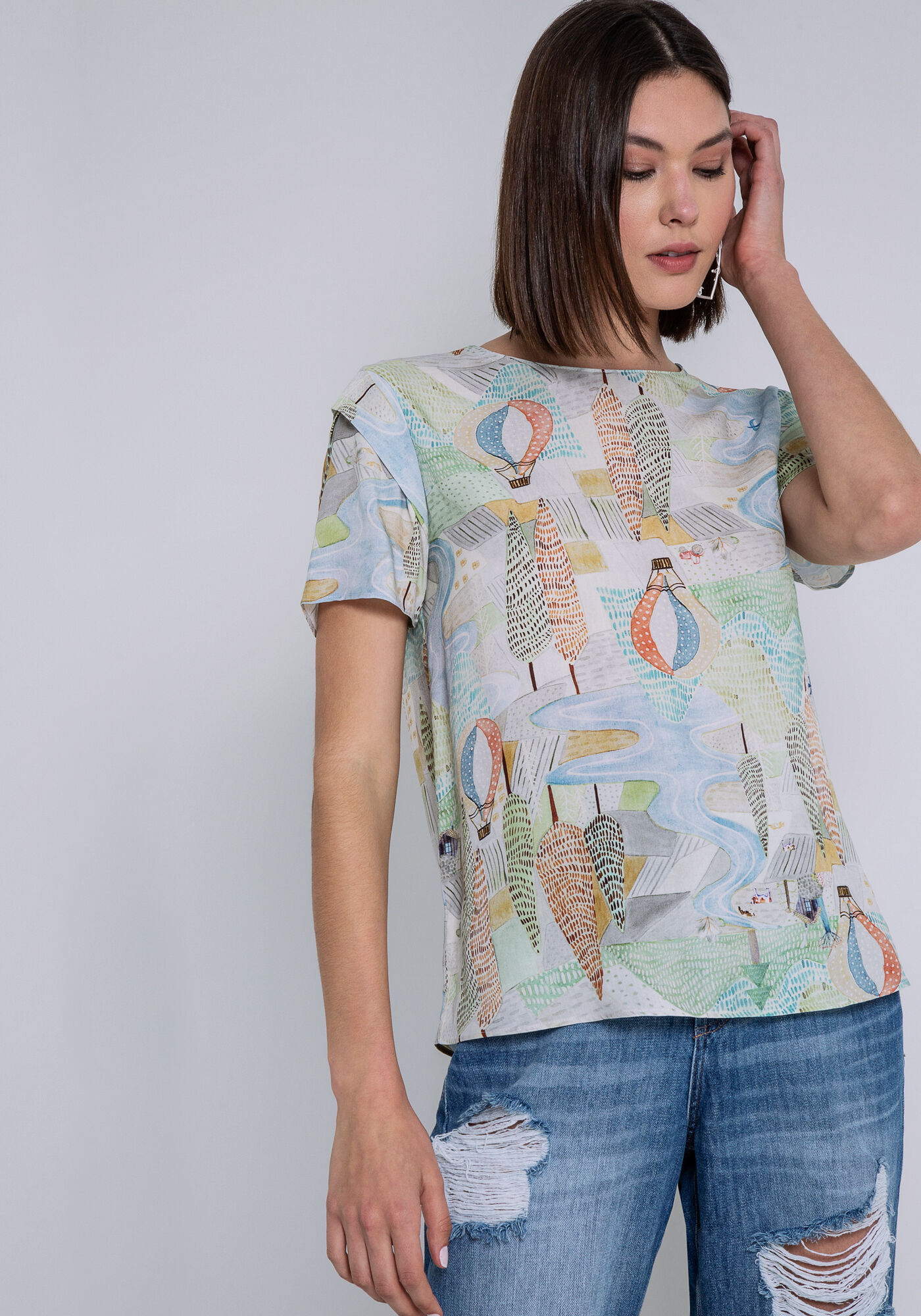 Blusa Estampada com Recorte nas Mangas, FLUTUAR, large.