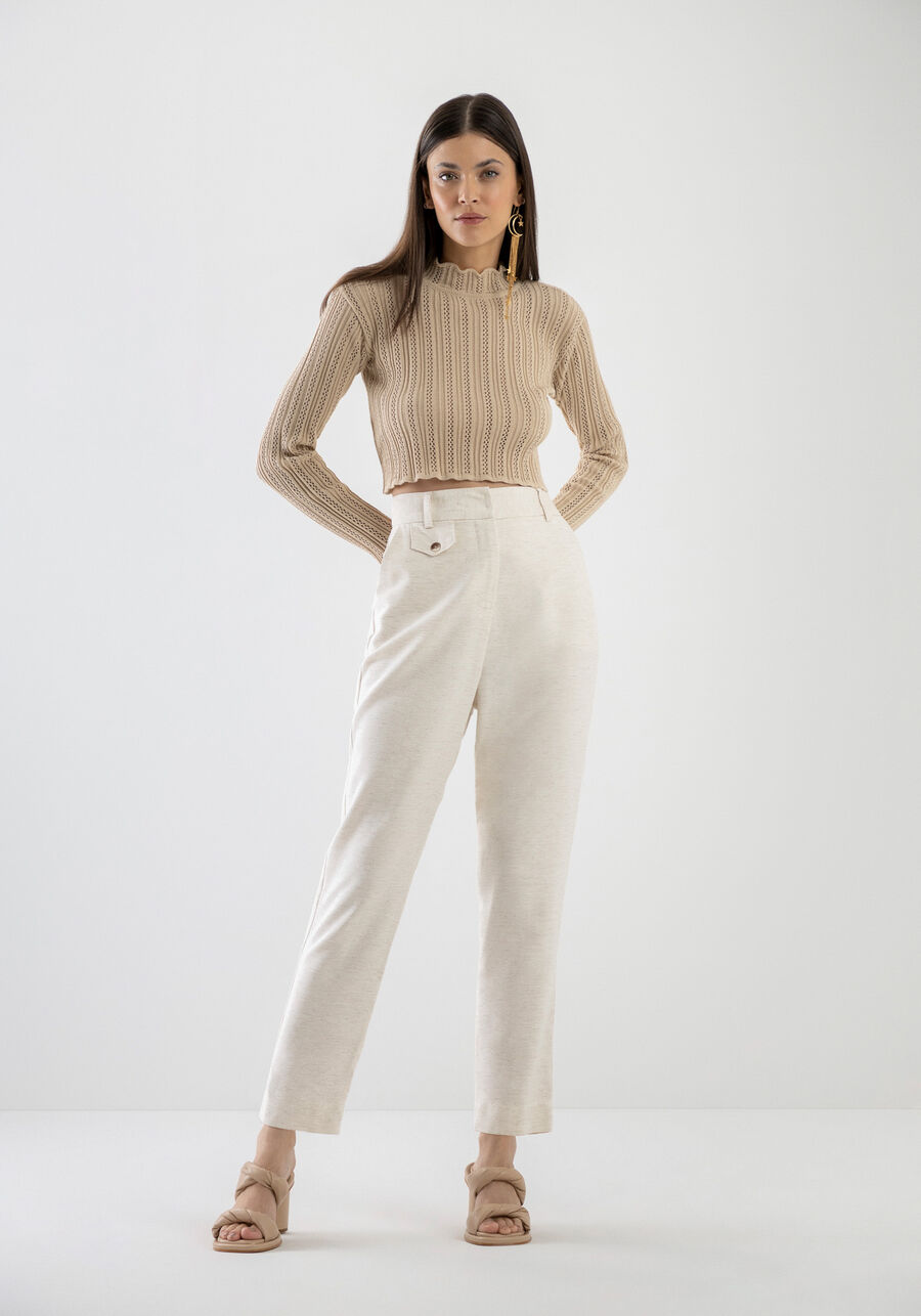 Calça Carrot Off White com Detalhe Lapela, BRANCO OFF WHITE. Calça Carrot Off White com Detalhe Lapela, BRANCO OFF WHITE, large.