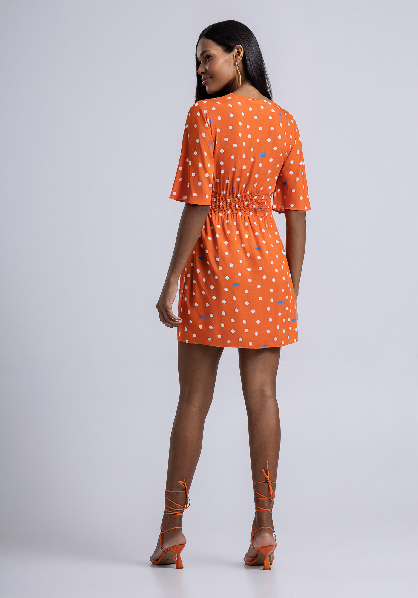 Vestido Curto Estampado em Viscose com Manga Sino, , large.