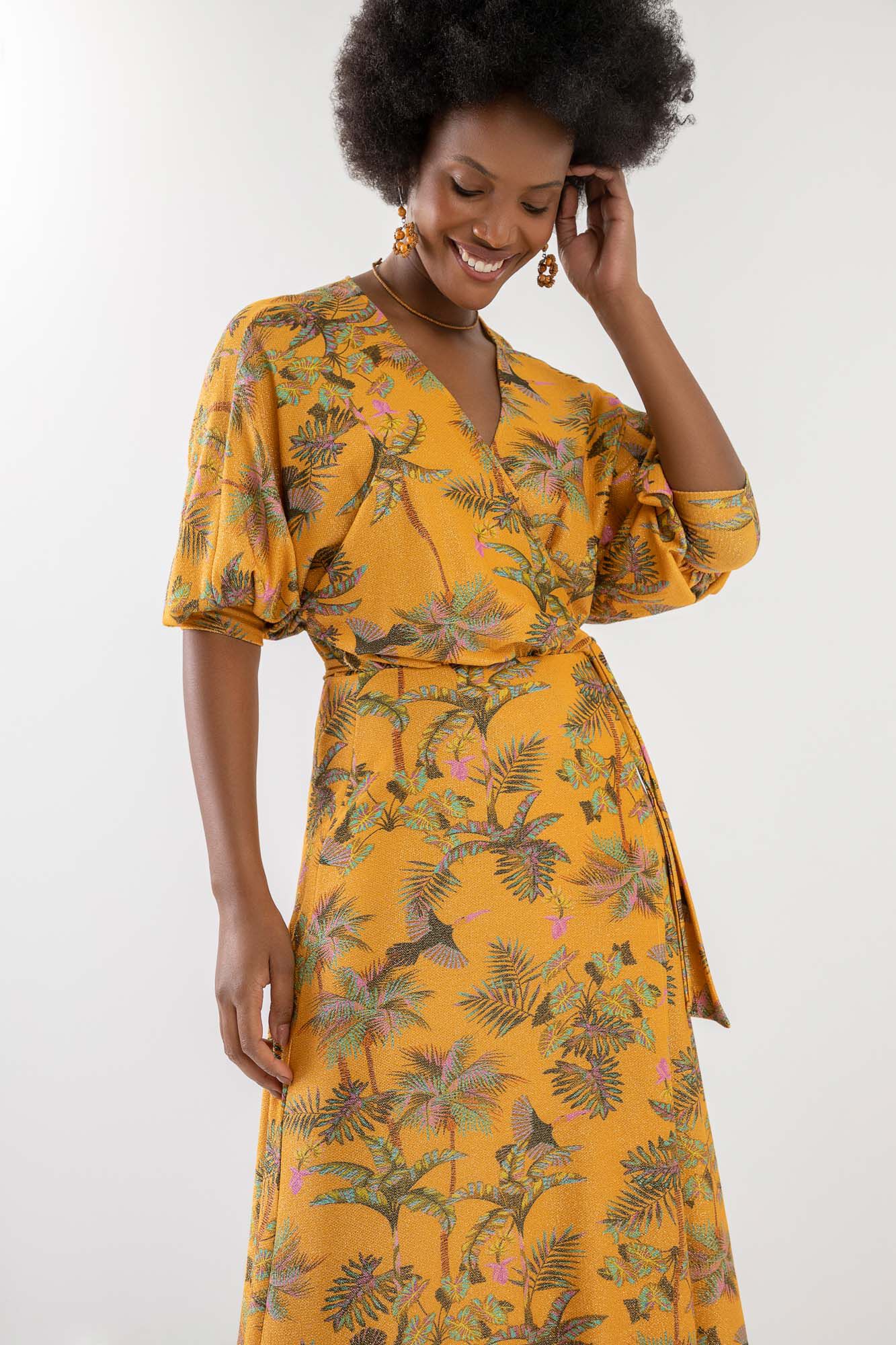 Vestido Midi Transpassado com Leve Brilho, , large.