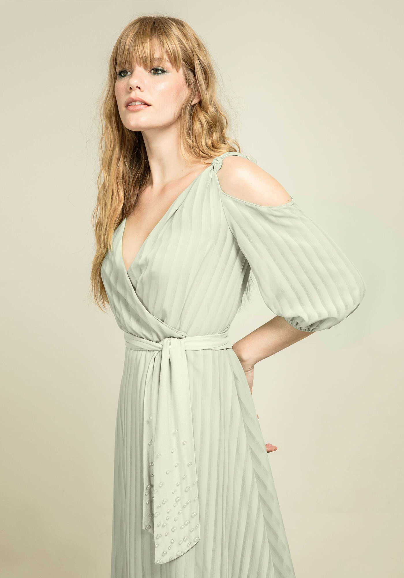 Vestido M&iacute;di Cinto P&eacute;rolas Verde Spa, , large.