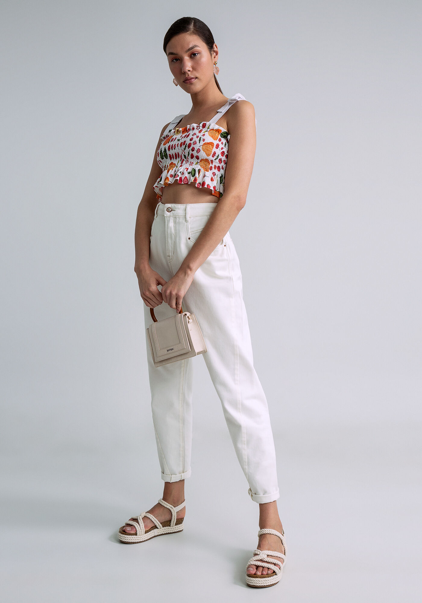 Blusa com Al&ccedil;as Cropped Reta Estampada, SALADA DE FRUTAS, large.