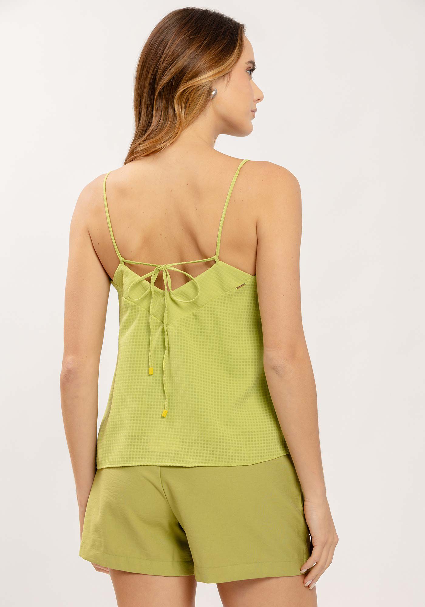 Blusa com Al&ccedil;as em Tecido Maquinetado, , large.