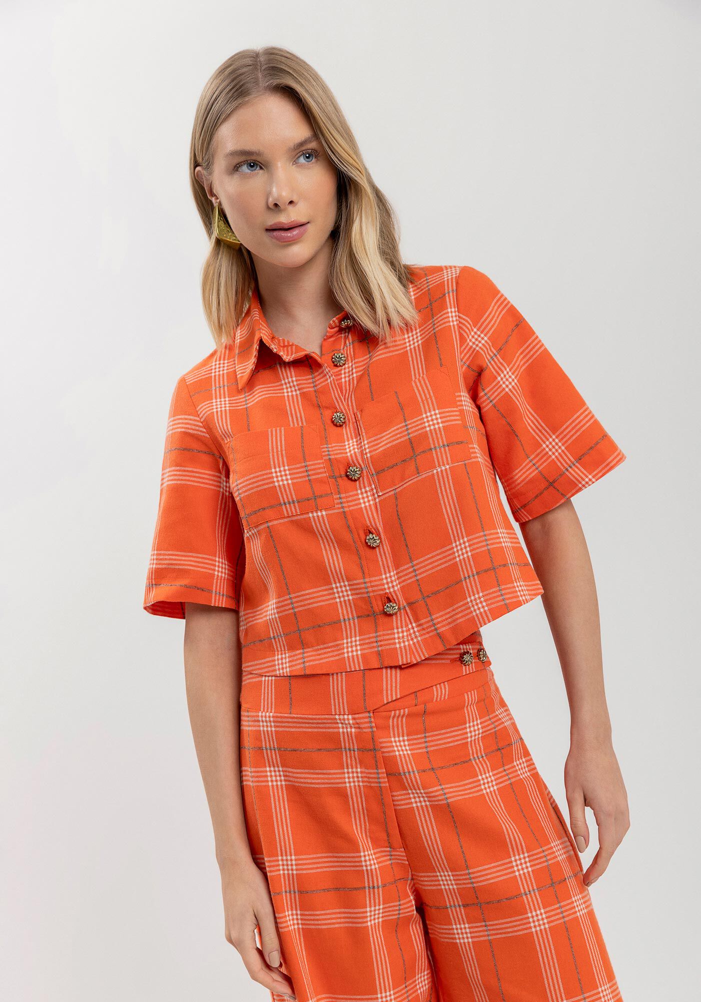 Camisa Xadrez De Mangas Curtas Com Bolsos E Bot&otilde;es Frontais, , large.