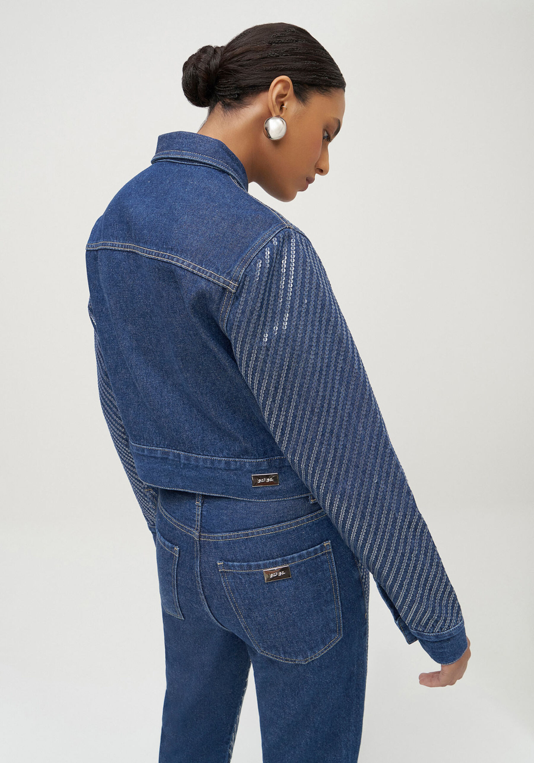 Jaqueta Jeans com Bolsos e Paetês, JEANS. Jaqueta Jeans com Bolsos e Paetês, JEANS, large.
