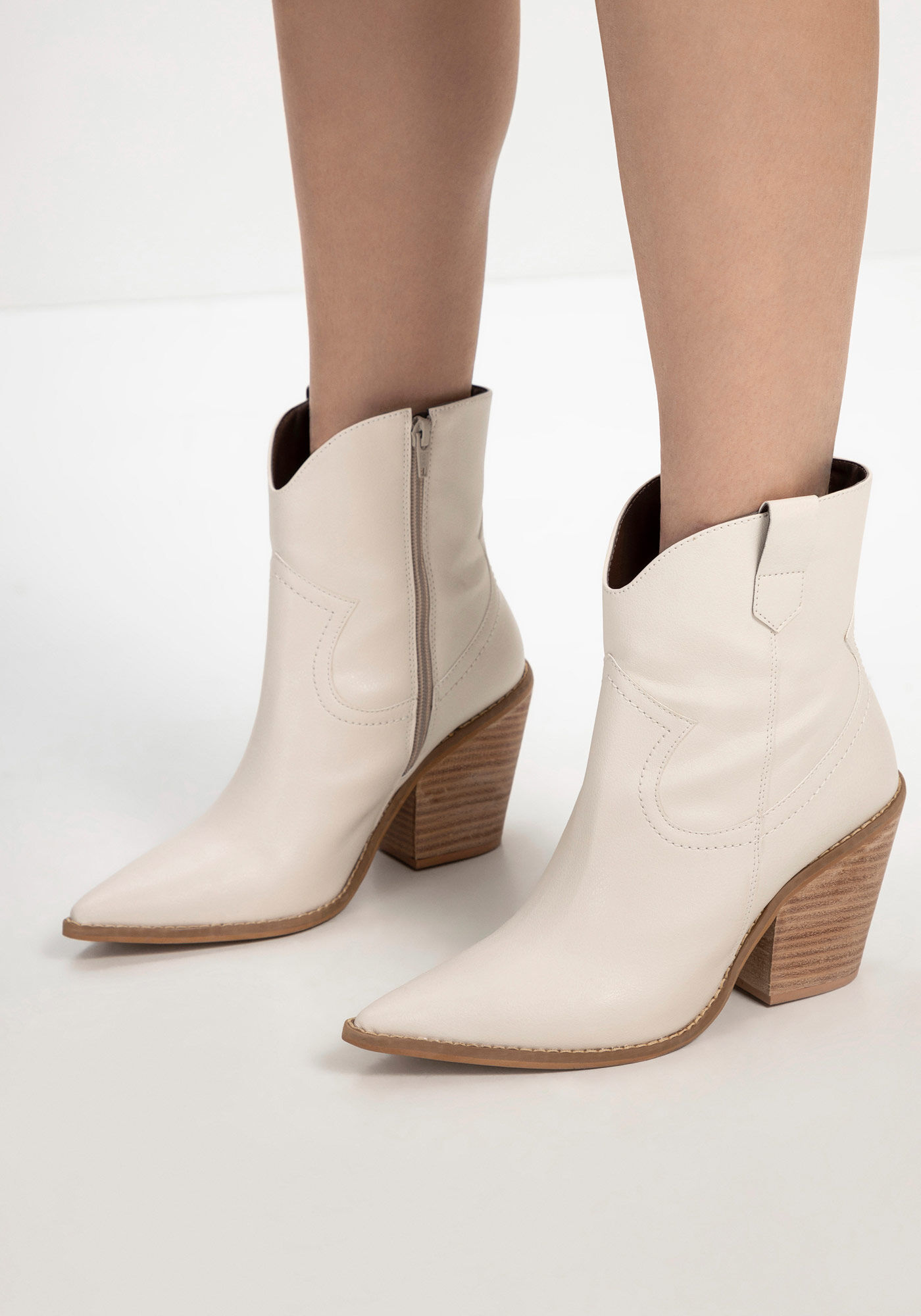 Bota Western Cano M&eacute;dio com Bico Fino, , large.