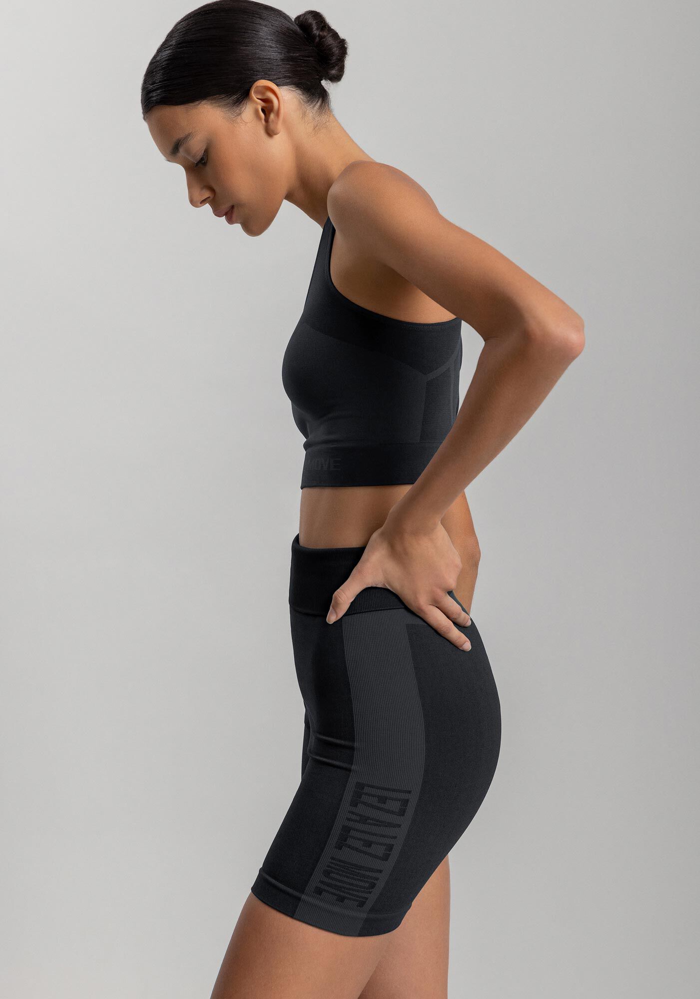 Bermuda Justa De Cintura Alta Em Malha Seamless Move, PRETO, large.