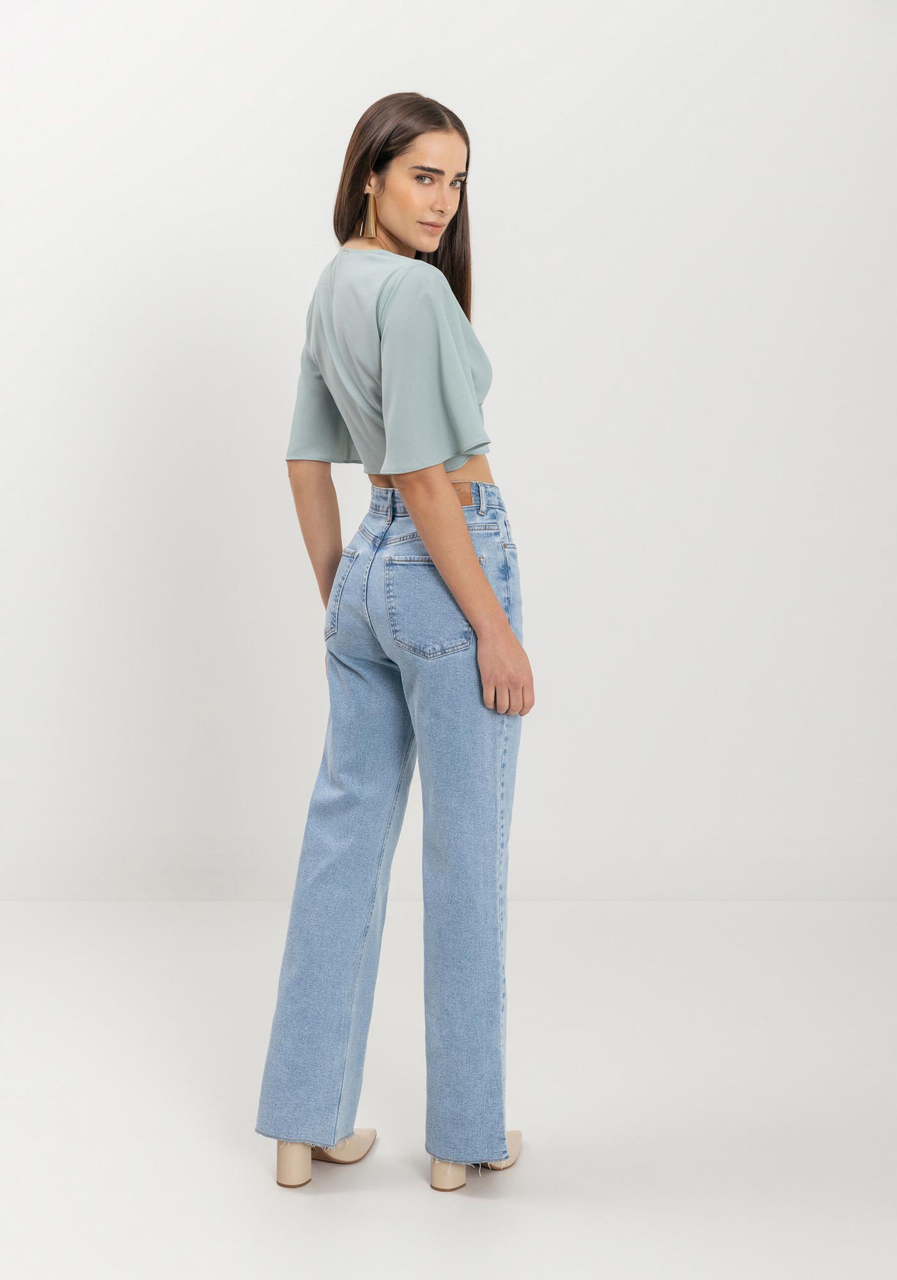 Calça Jeans Wide Leg Comfort Com Cintura Alta E Elastano, . Calça Jeans Wide Leg Comfort Com Cintura Alta E Elastano, , large.