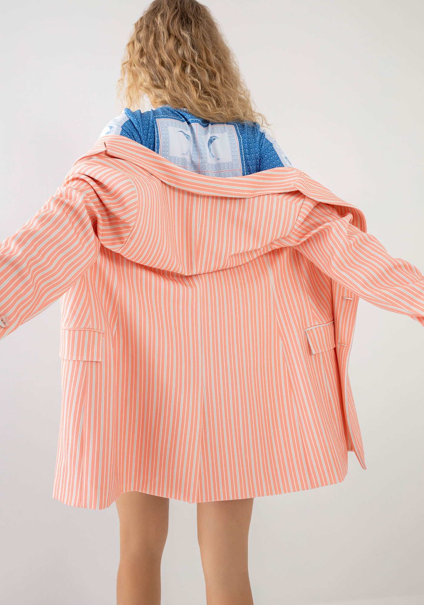 Blazer Oversized Listrado com Abotoamento Duplo, CELESTE, large.