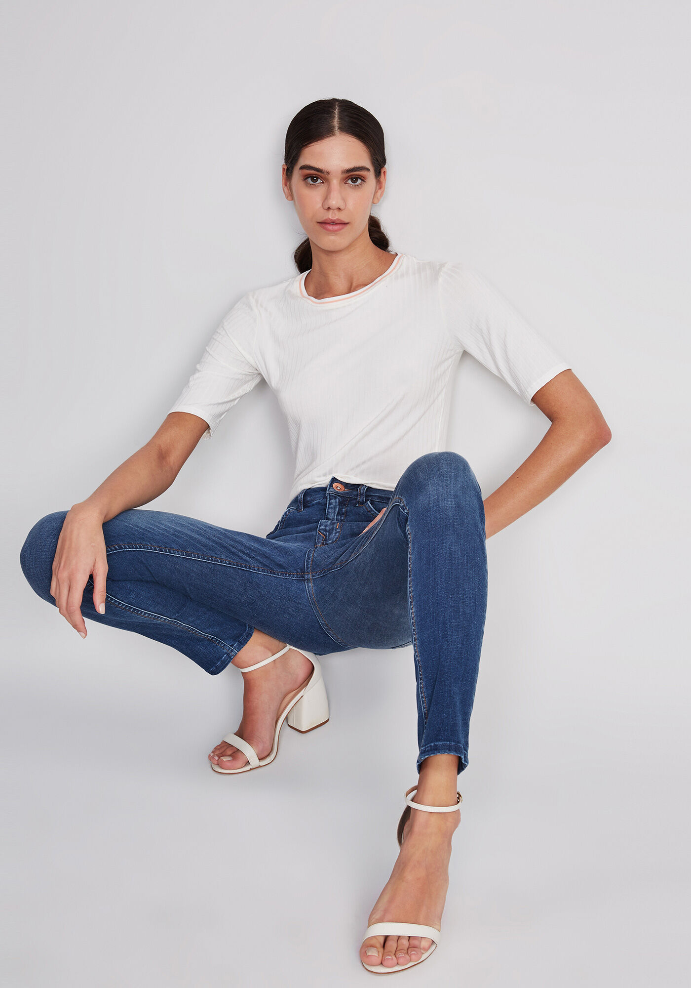 Cal&ccedil;a Skinny Bali Flat Belly, , large.