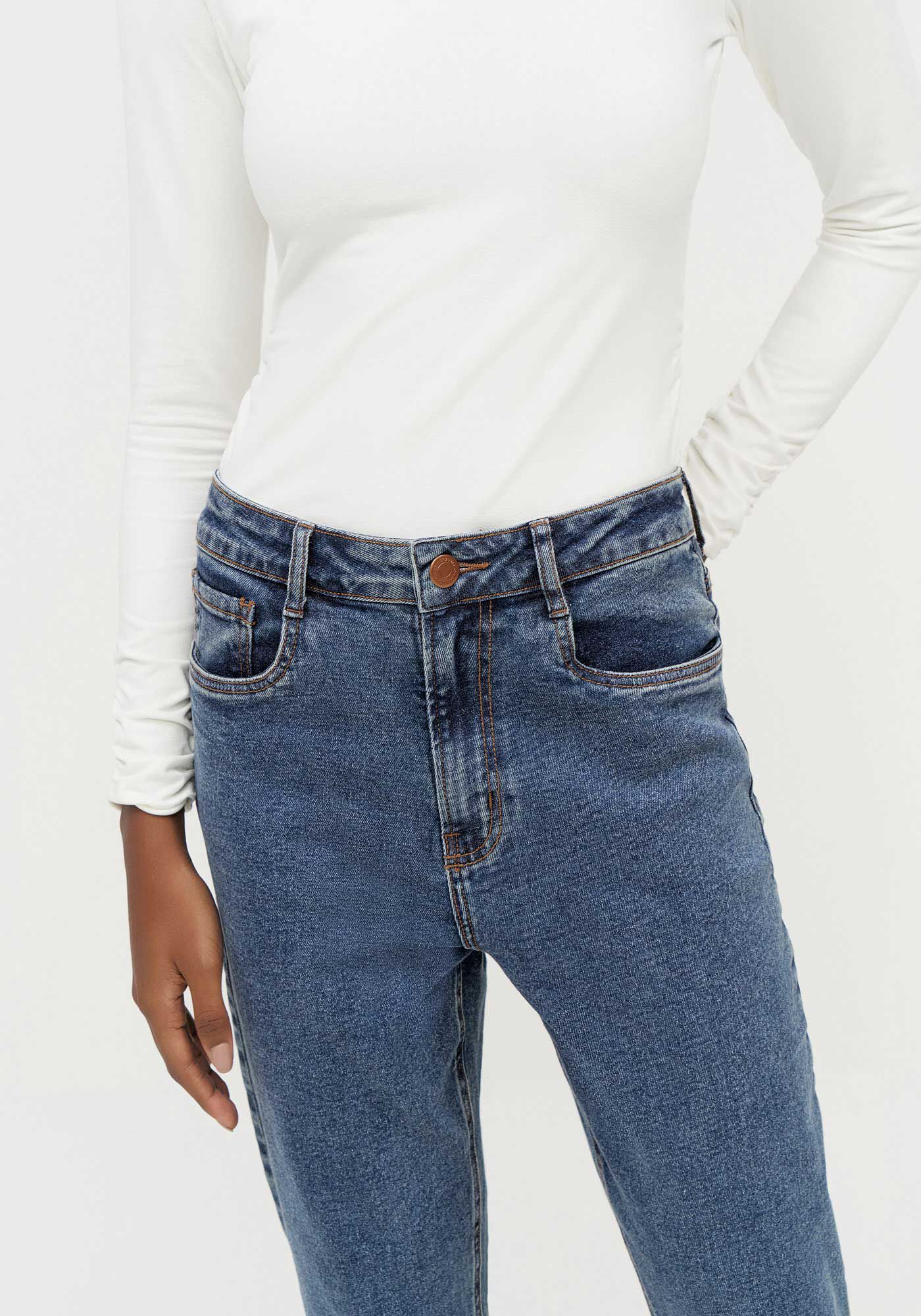 Cal&ccedil;a Jeans Mom Comfort Super Alta Cropped, , large.