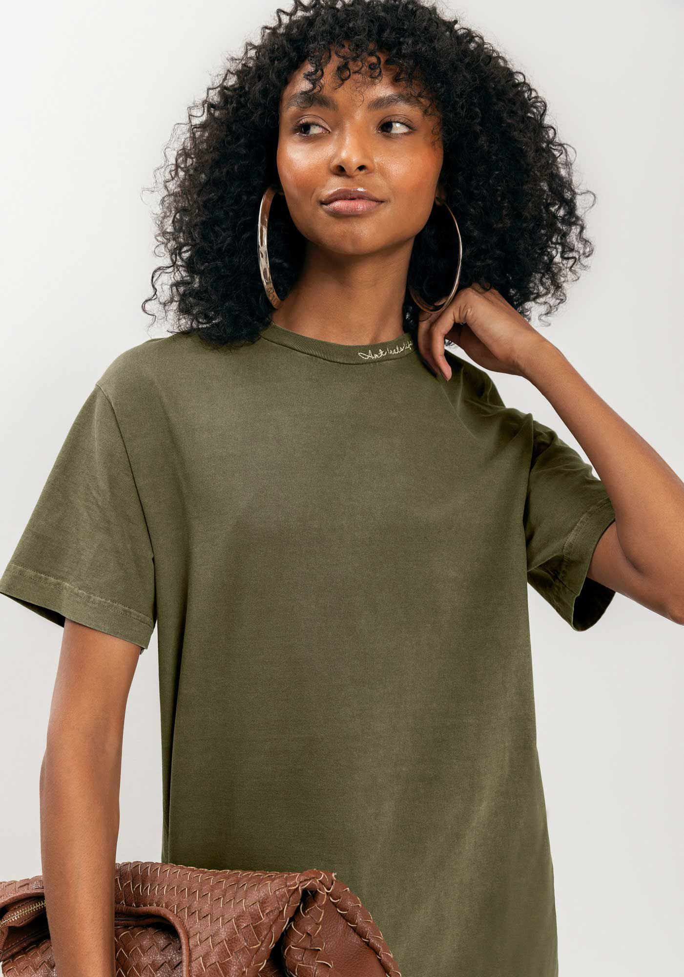 Vestido Curto Com Bordado Na Gola Em Malha De Algod&atilde;o, , large.