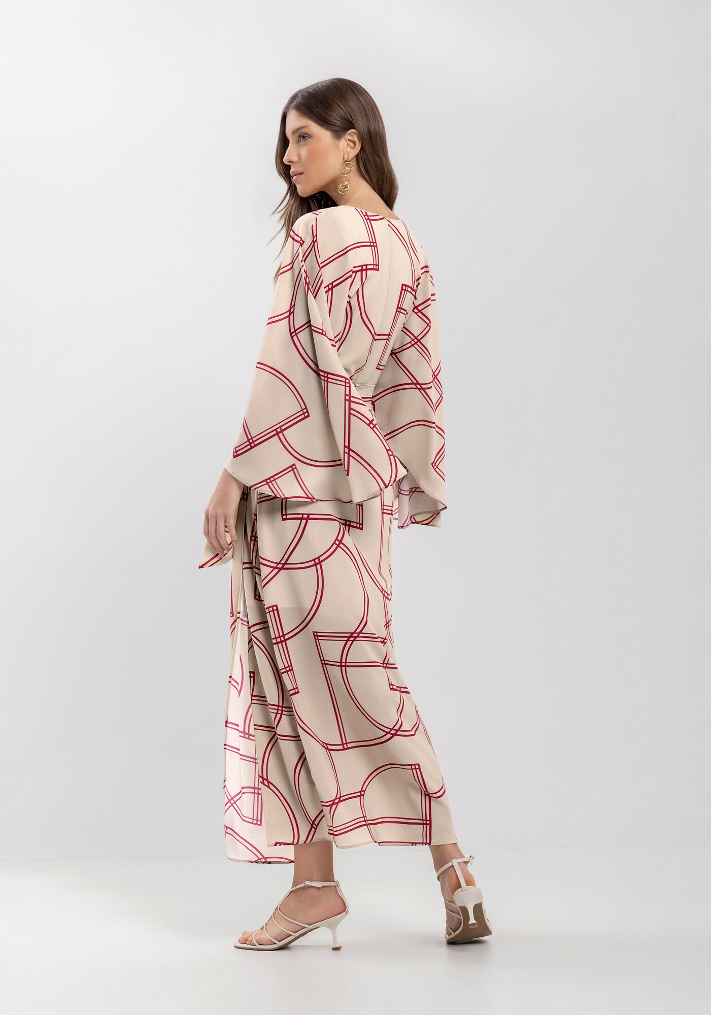 Vestido Estampado Midi Ch&aacute; De Mangas Amplas Com Faixa, MOVEMENT BEGE, large.
