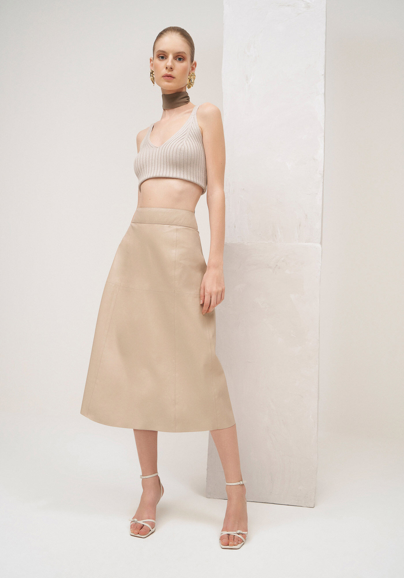 Saia Midi Evas&ecirc; em Couro com Cintura Alta, , large.