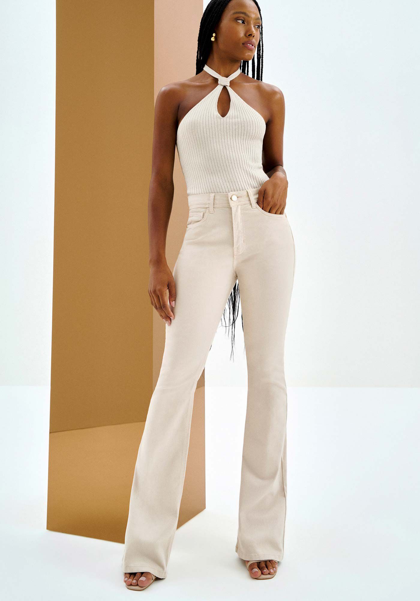 Cal&ccedil;a Sarja Flare Bootcut Cintura Alta Comfort, BEGE CAQUI, large.