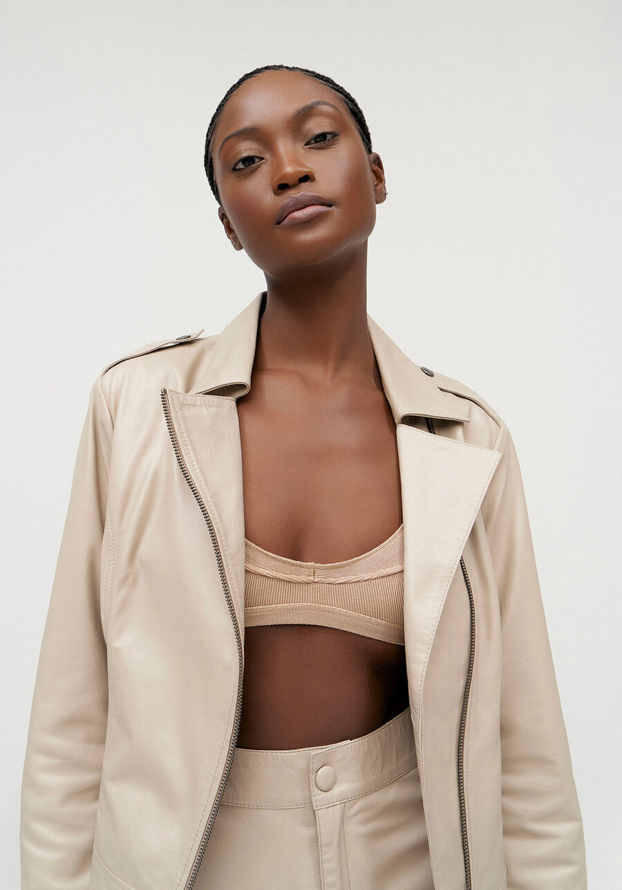 Jaqueta Biker em Couro com Zíper Diagonal, BEGE FLAME. Jaqueta Biker em Couro com Zíper Diagonal, BEGE FLAME, large.