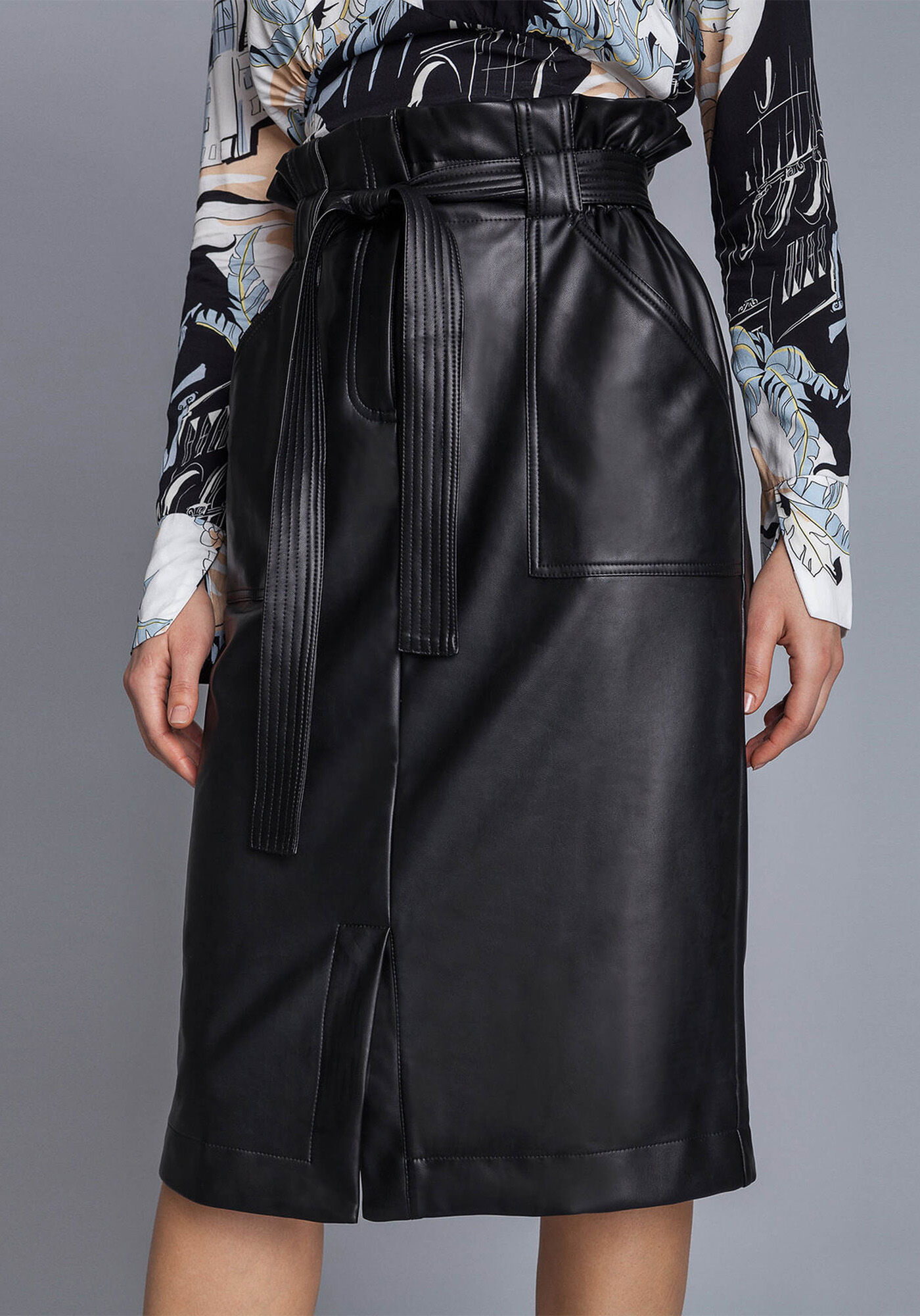 Saia midi store clochard