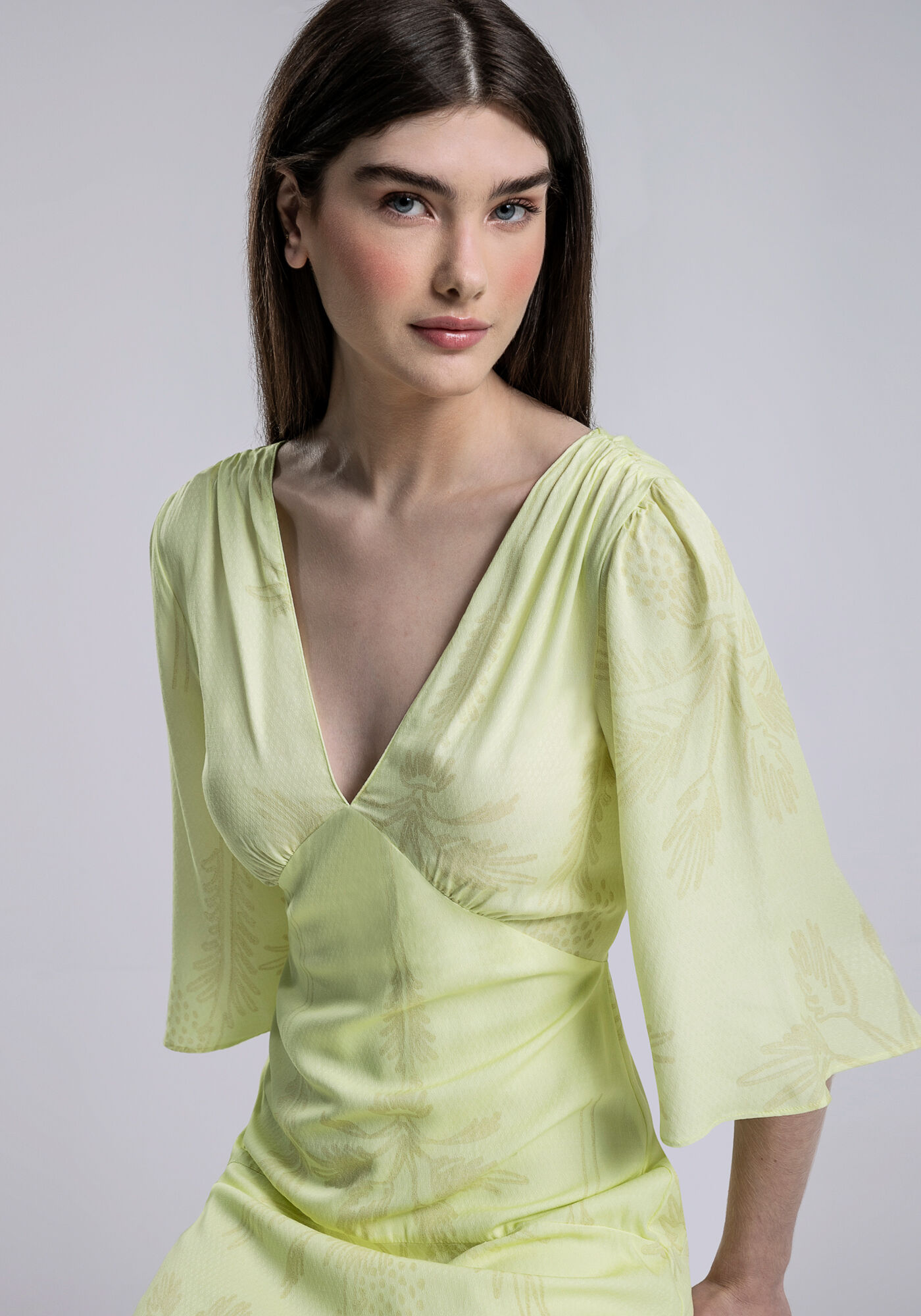 Vestido Midi em Viscose com Mangas 3/4 Amplas, DENDE, large.