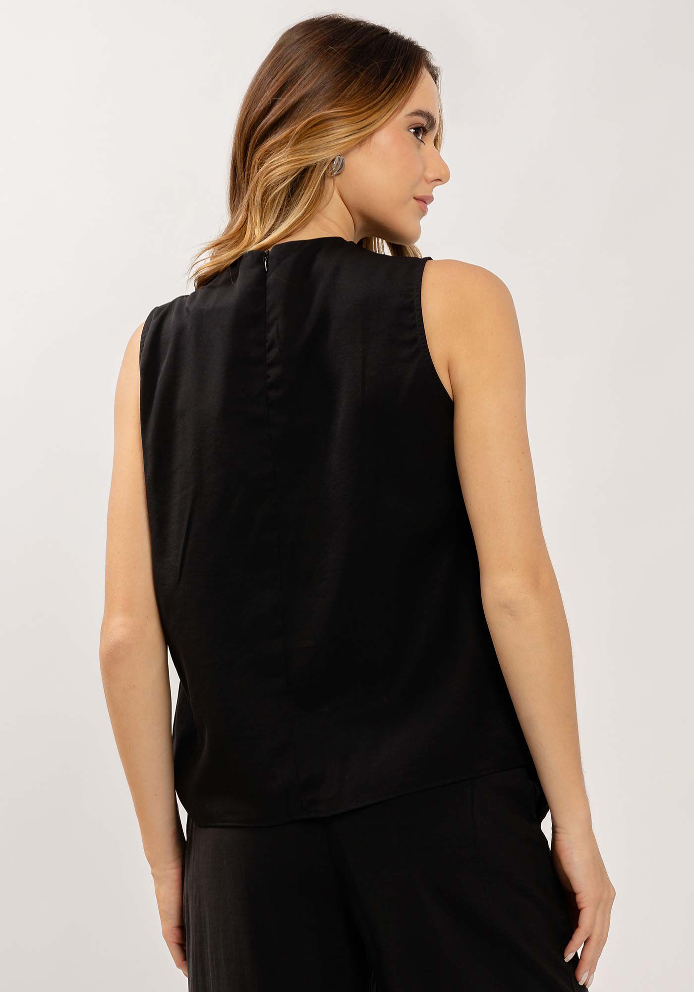 Blusa em Algod&atilde;o com Pregas Assim&eacute;tricas, PRETO REATIVO, large.