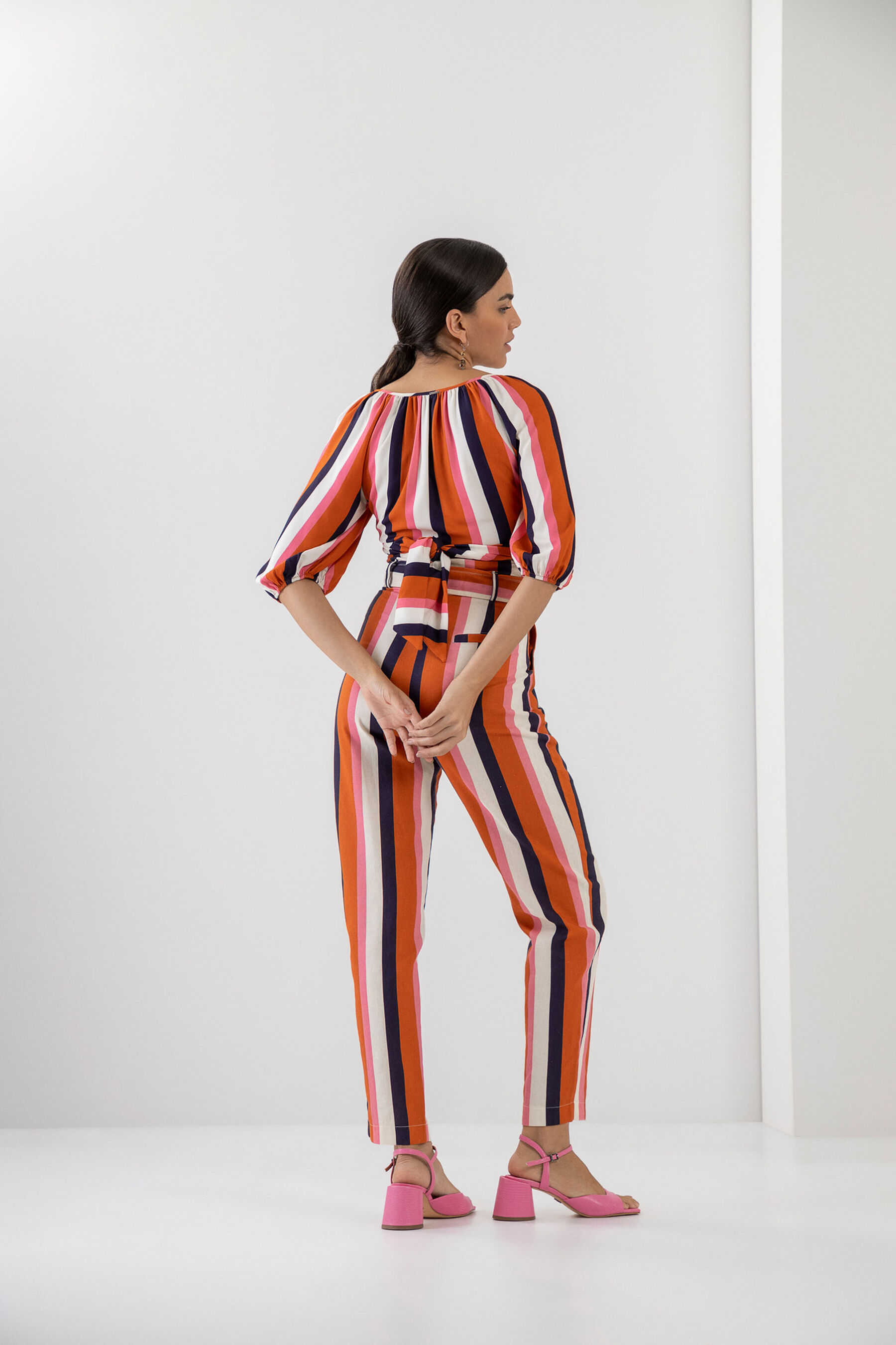 Blusa Manga 3/4 em Viscose com Amarração Faixa, MOEMA. Blusa Manga 3/4 em Viscose com Amarração Faixa, MOEMA, large.