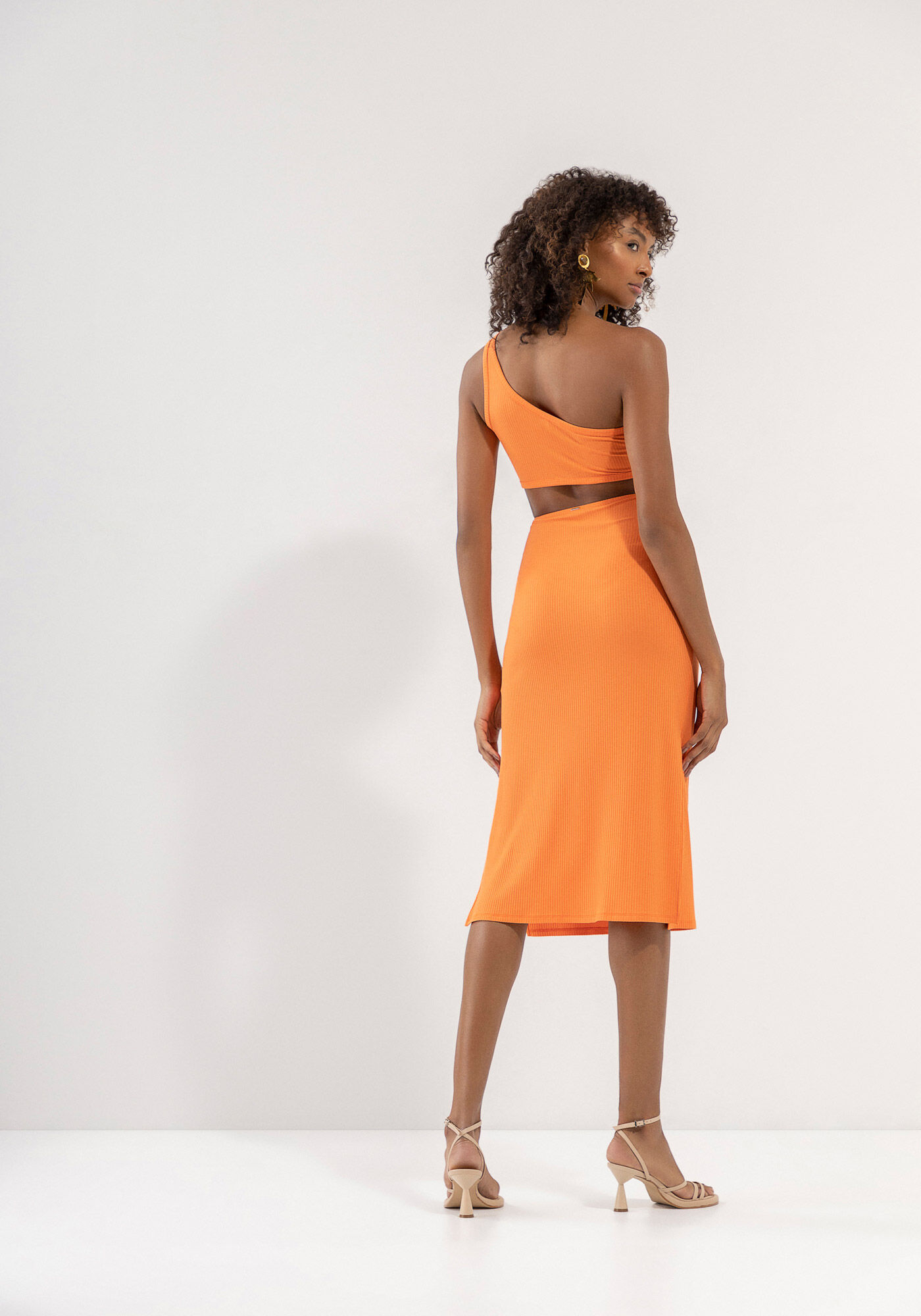 Vestido ombro vazado canelado clearance