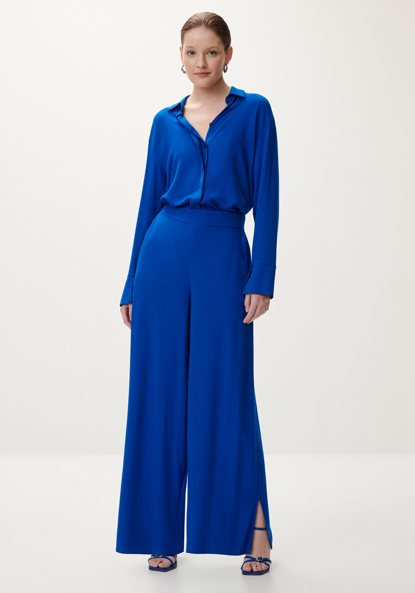 Cal&ccedil;a Reta Ampla em Crepe com Cintura M&eacute;dia, AZUL BLUE BELL, large.