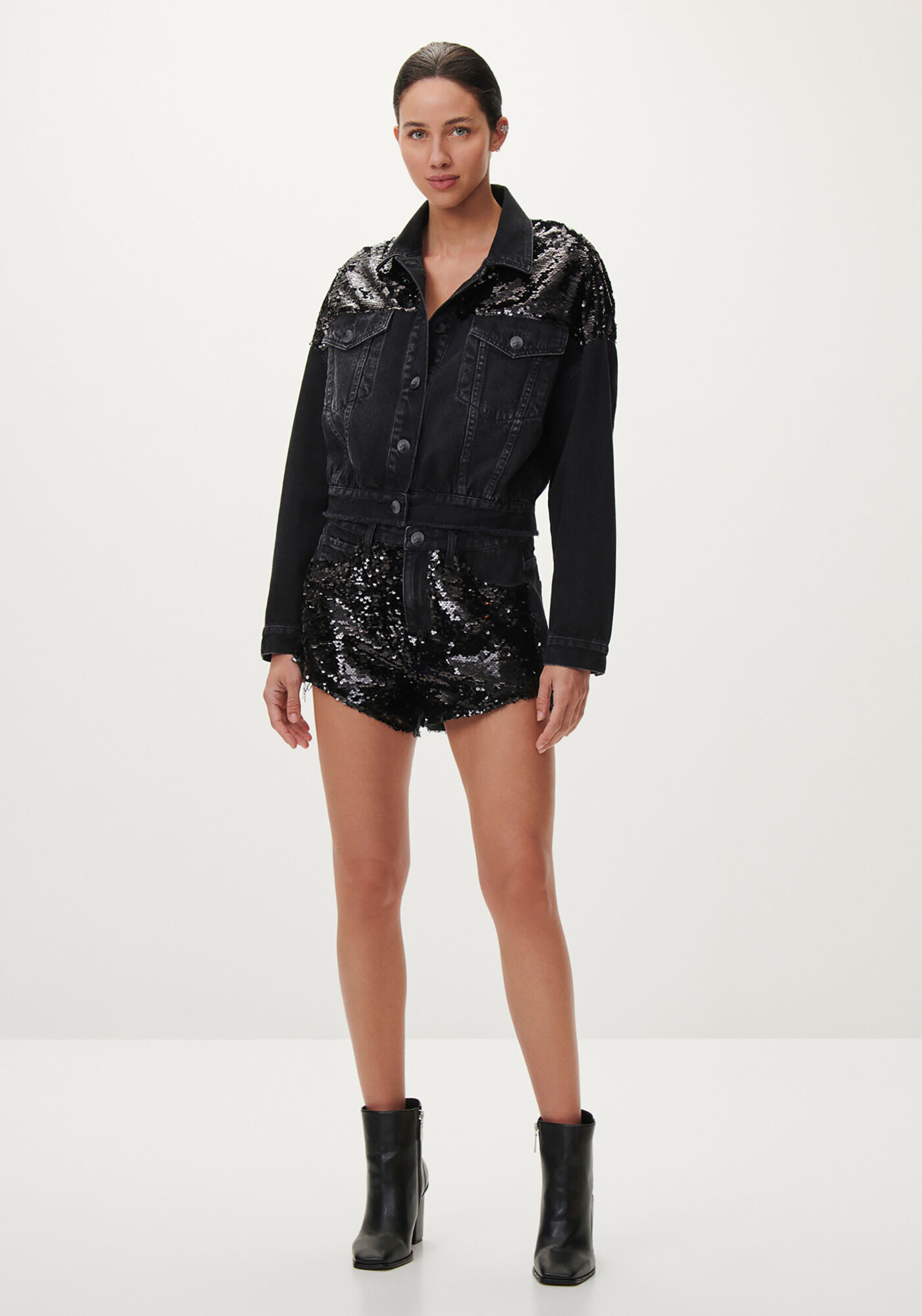 Shorts Jeans Linha A com Paet&ecirc;s, , large.