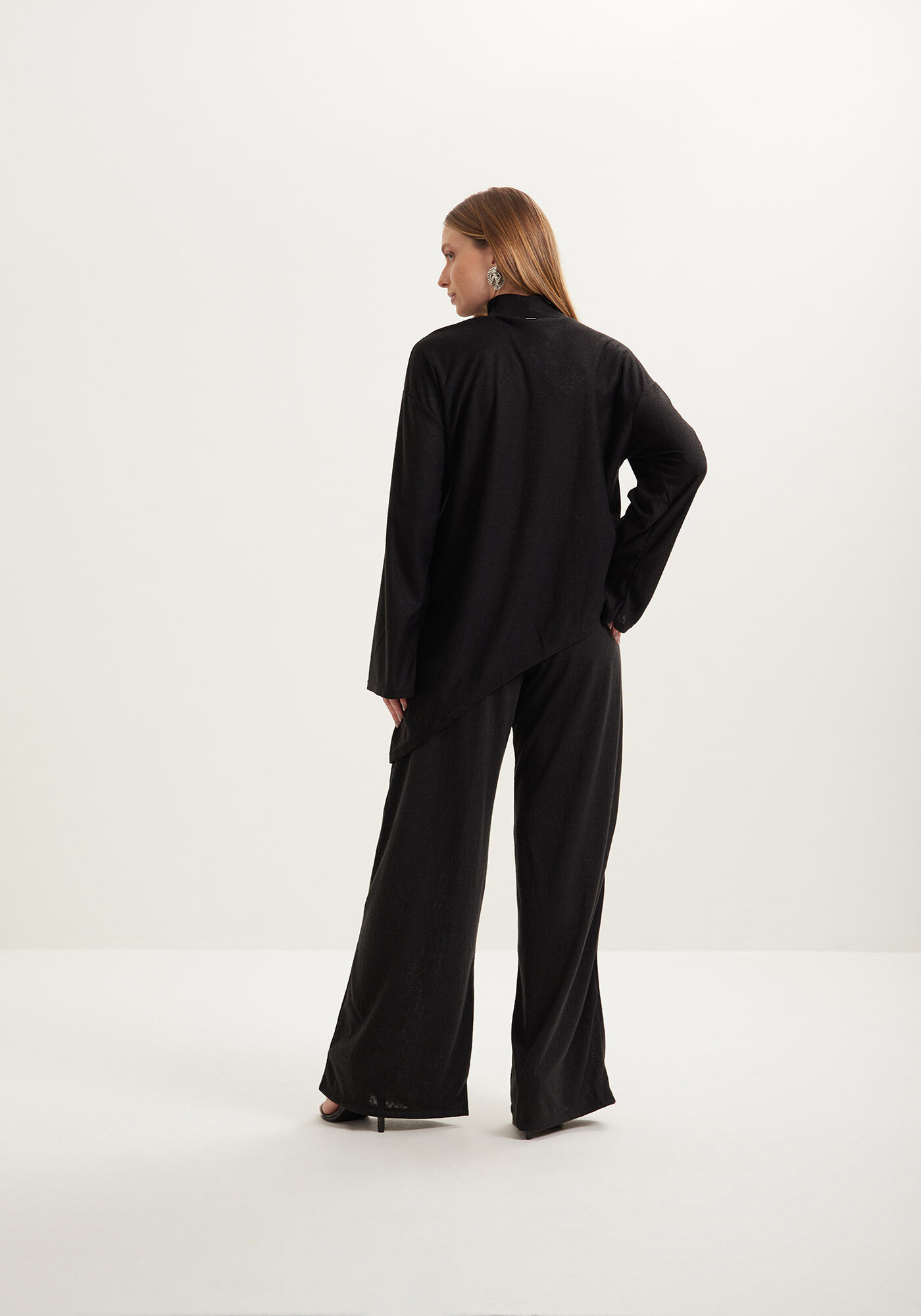 Blusa Assim&eacute;trica De Mangas Longas Em Malha R&uacute;stica, , large.