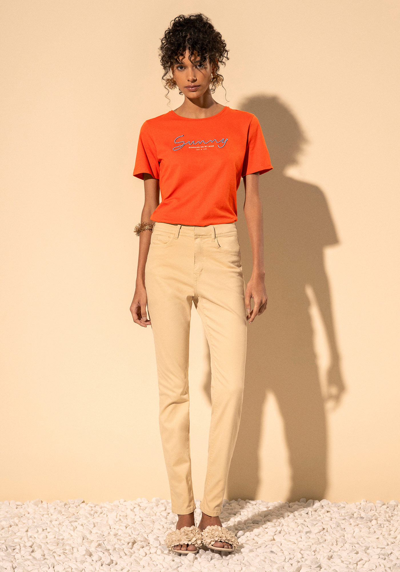 Blusa T-shirt Em Algod&atilde;o Penteado Com Gola Redonda, LARANJA PAIXAO, large.