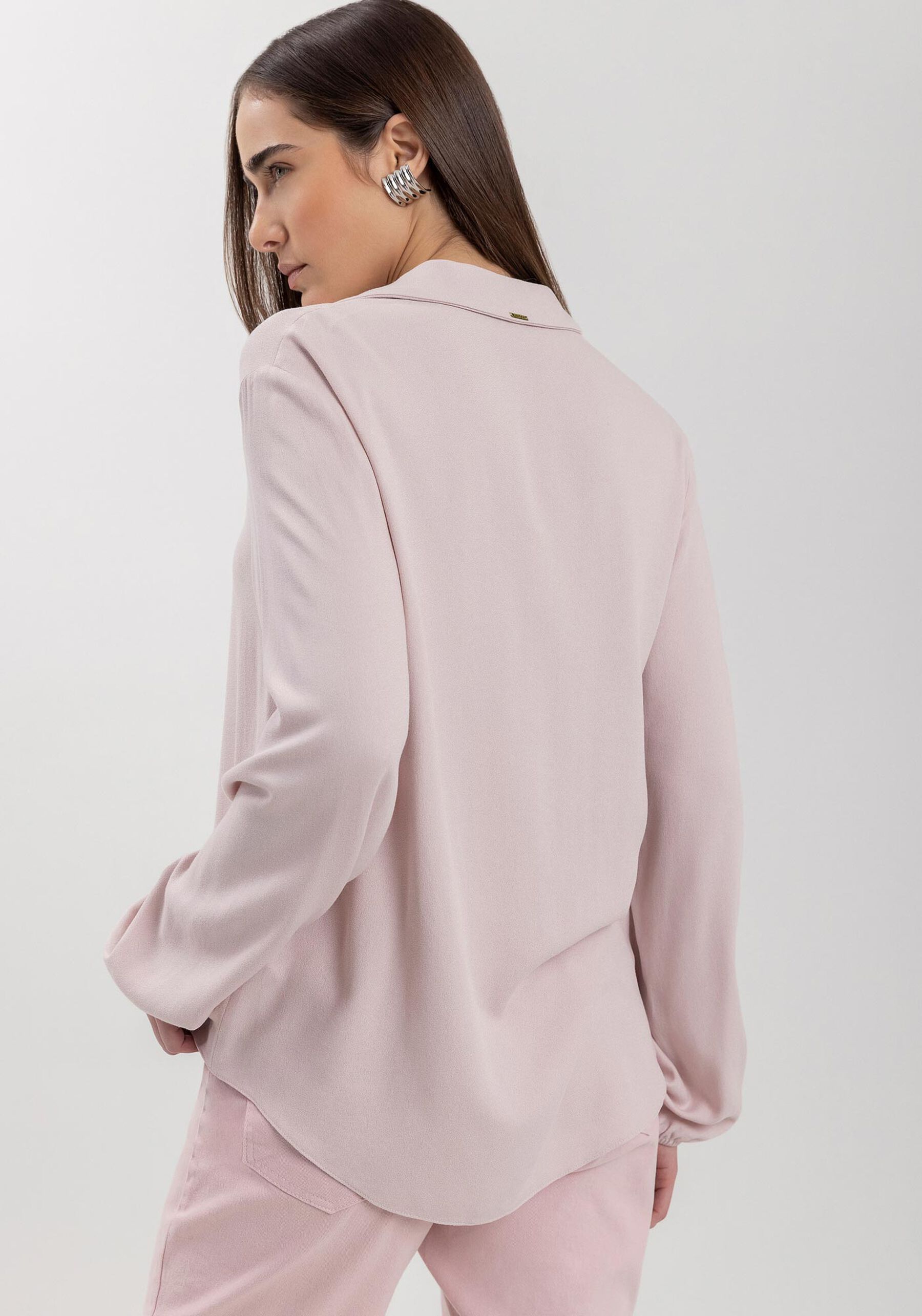 Camisa De Mangas Longas Com Punhos Elásticos Em Crepe, . Camisa De Mangas Longas Com Punhos Elásticos Em Crepe, , large.