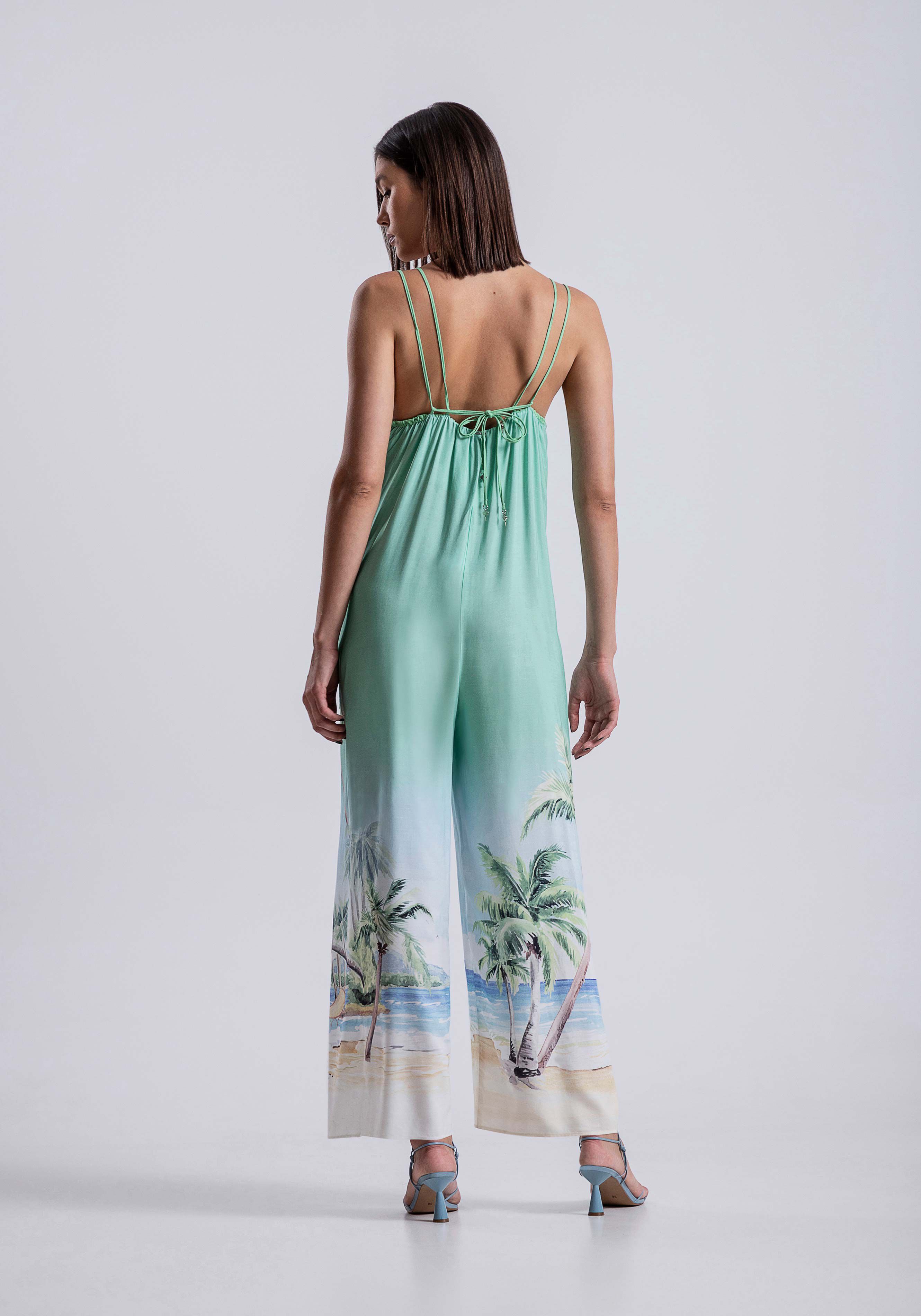 Macac&atilde;o Midi Reto em Viscose com Estampa Vista, VISTA, large.